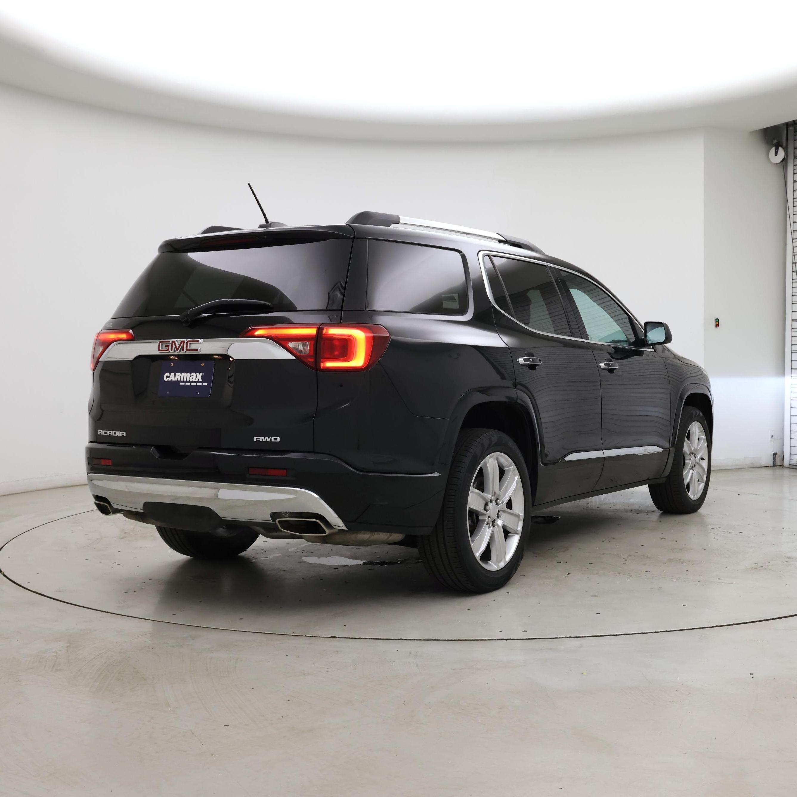 Thumbnail: 2017 GMC Acadia - 8