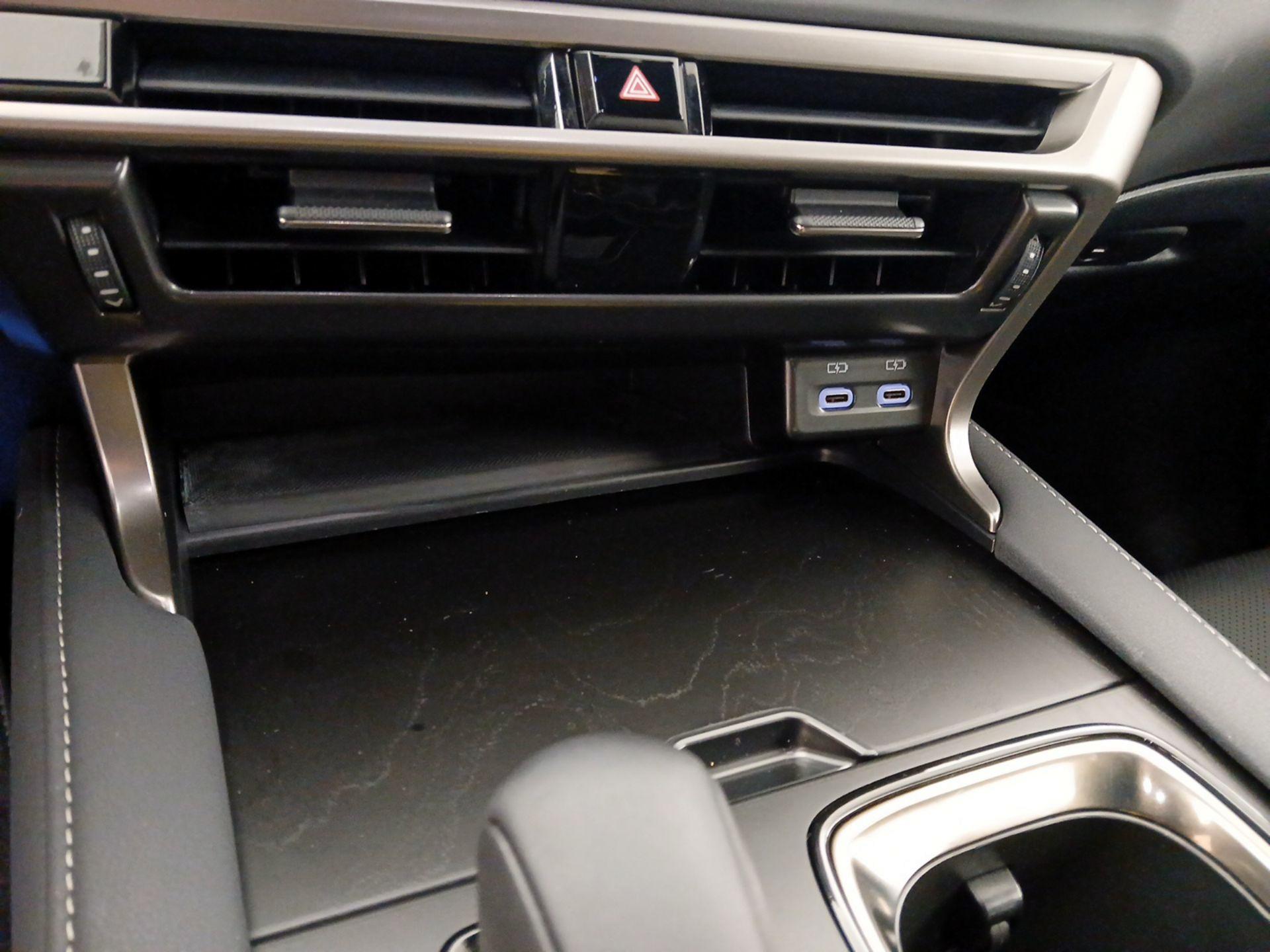 Thumbnail: 2023 Lexus RX - 18