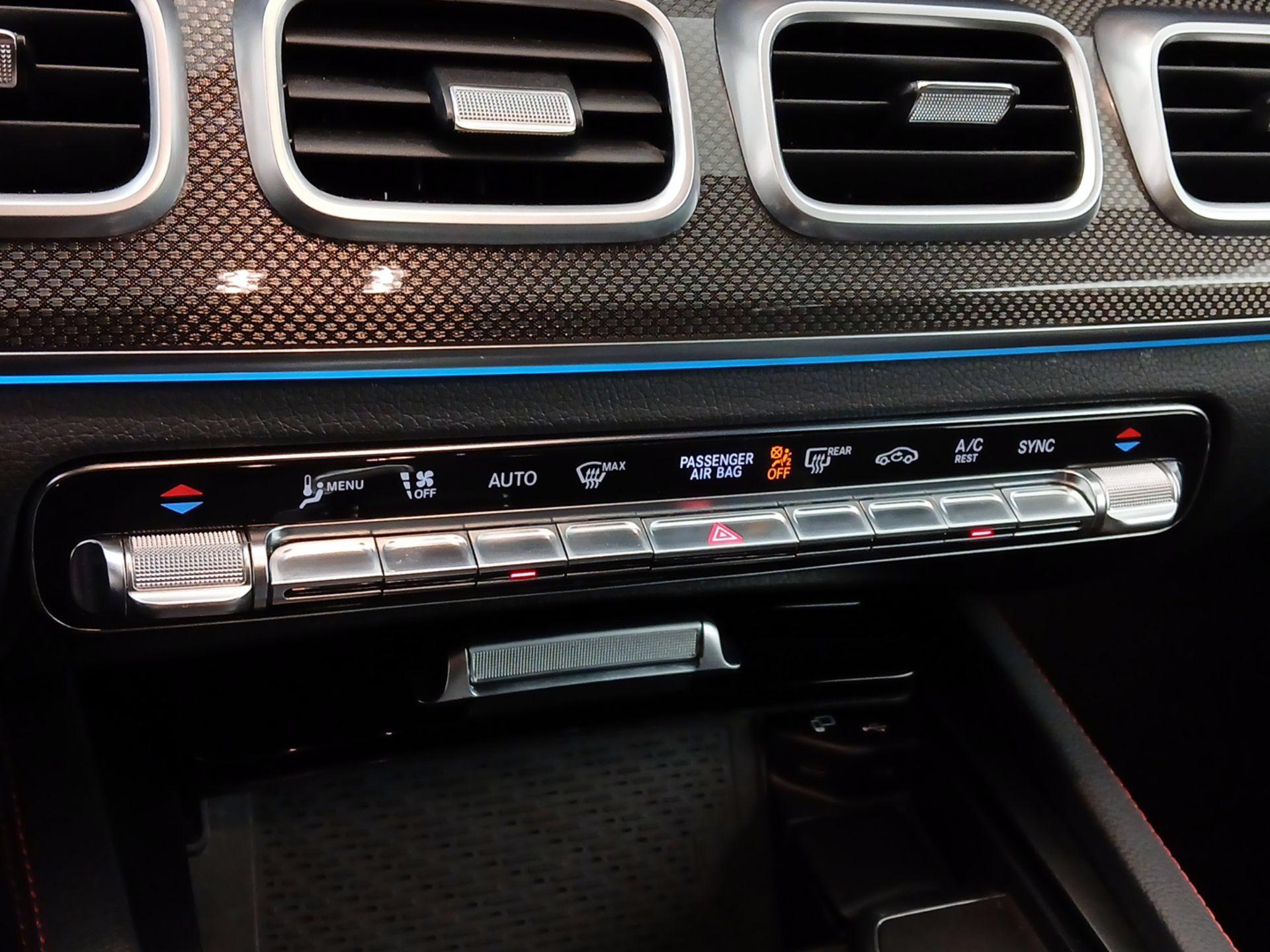 Thumbnail: 2021 Mercedes-Benz GLE - 17