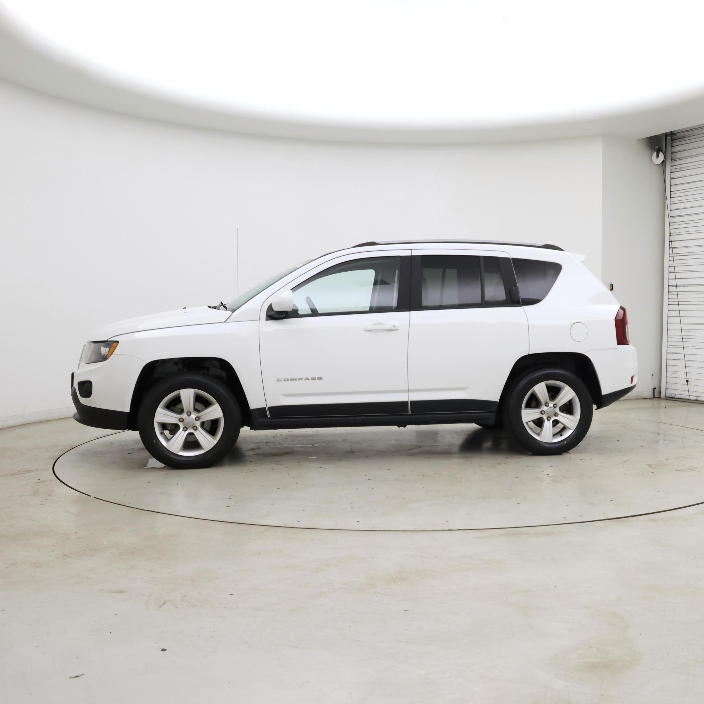 Thumbnail: 2015 Jeep Compass - 3
