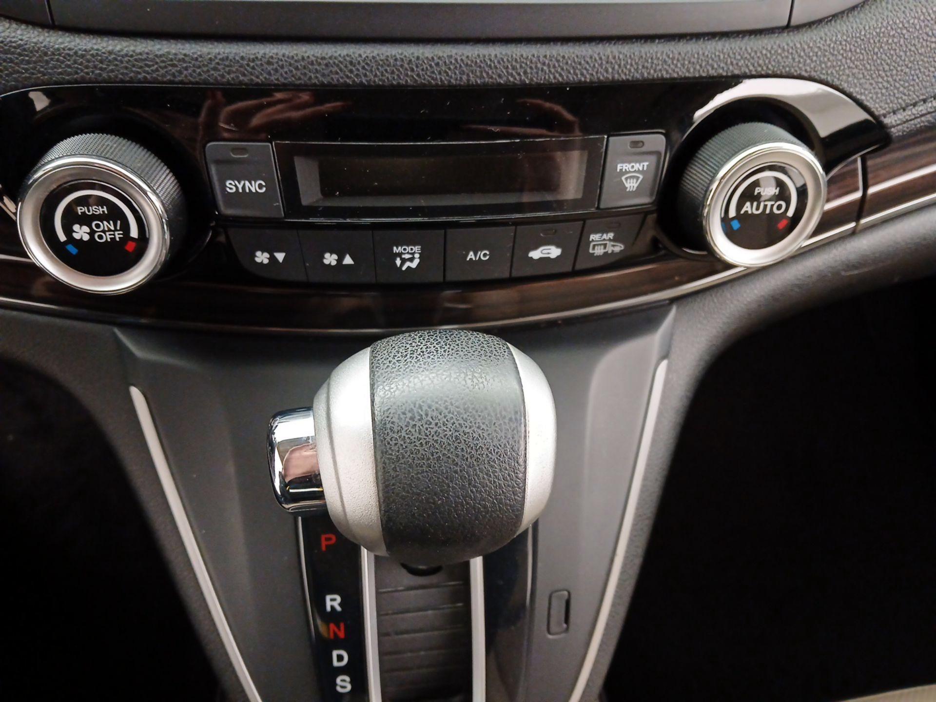 Thumbnail: 2015 Honda CR-V - 16