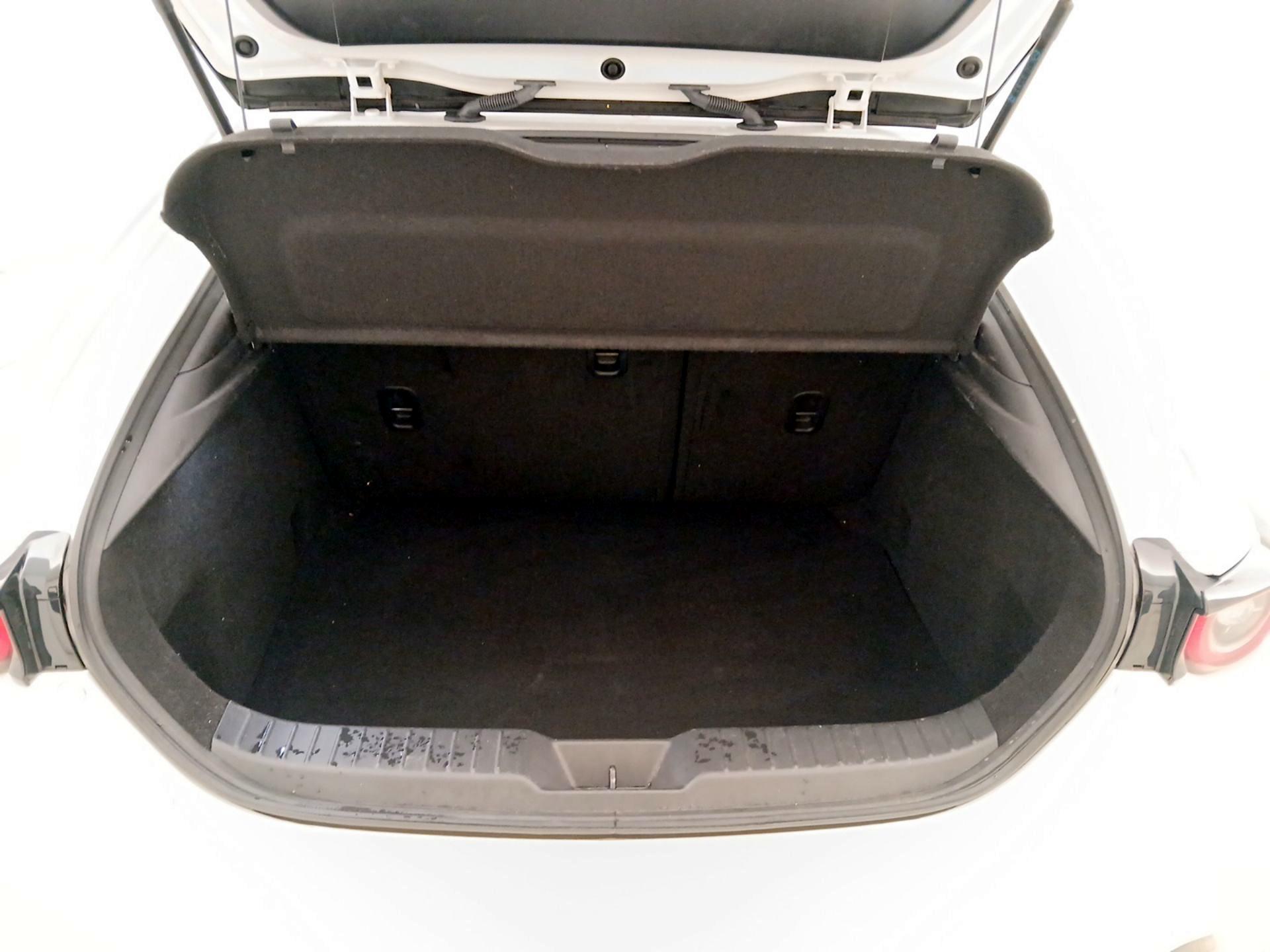 Thumbnail: 2022 Mazda Mazda3 - 20