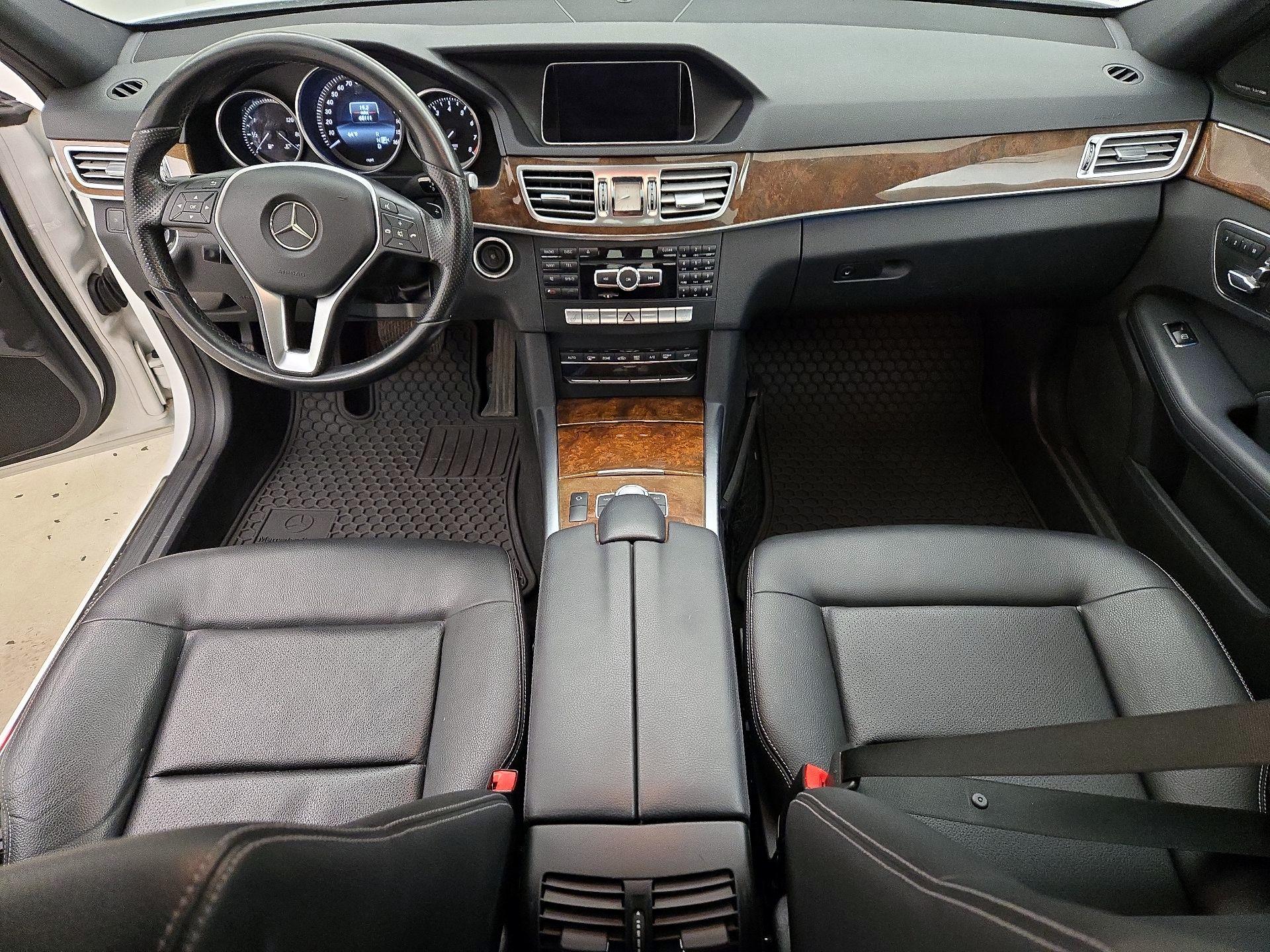 Thumbnail: 2015 Mercedes-Benz E-Class - 9