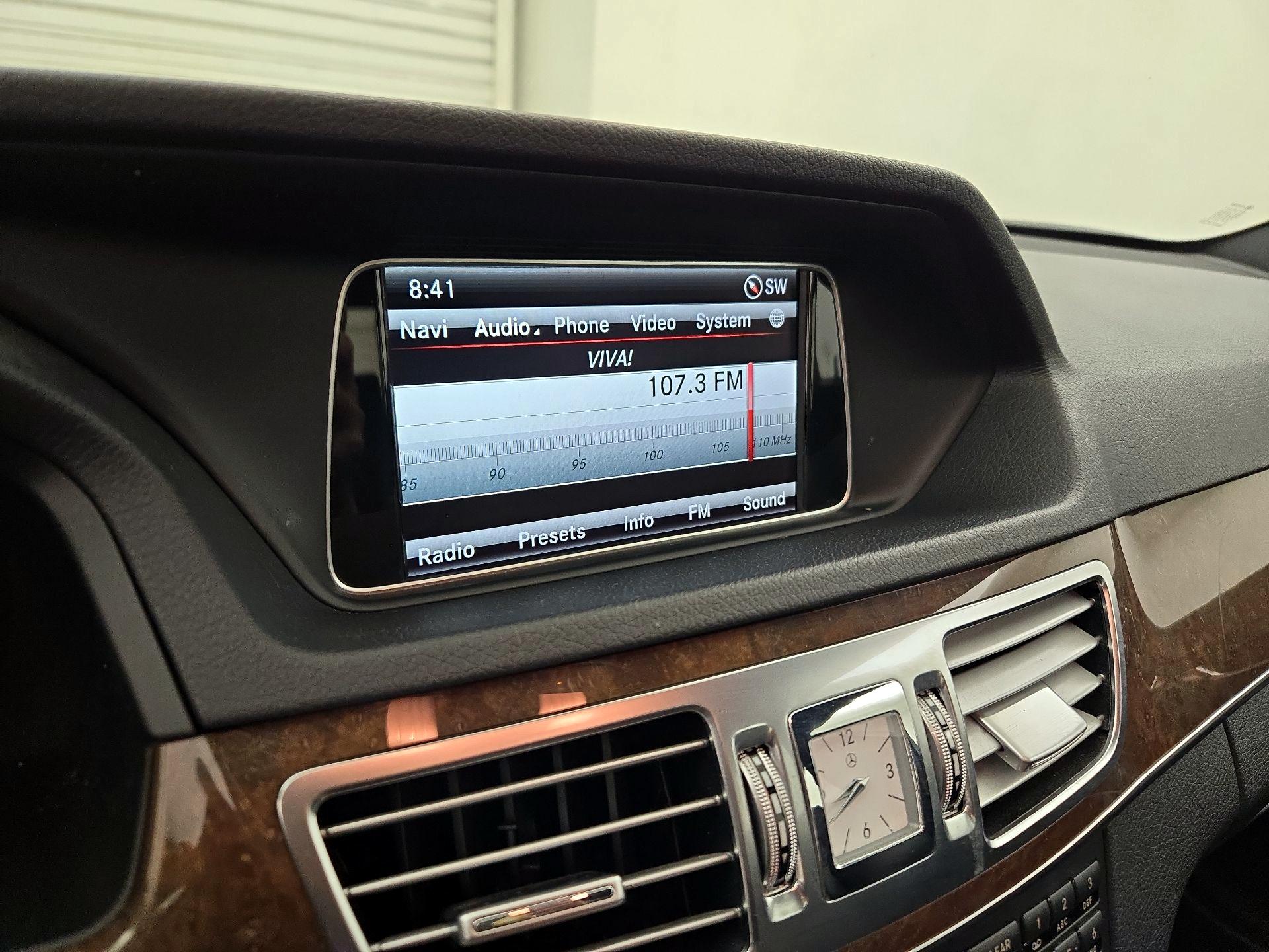 Thumbnail: 2015 Mercedes-Benz E-Class - 16