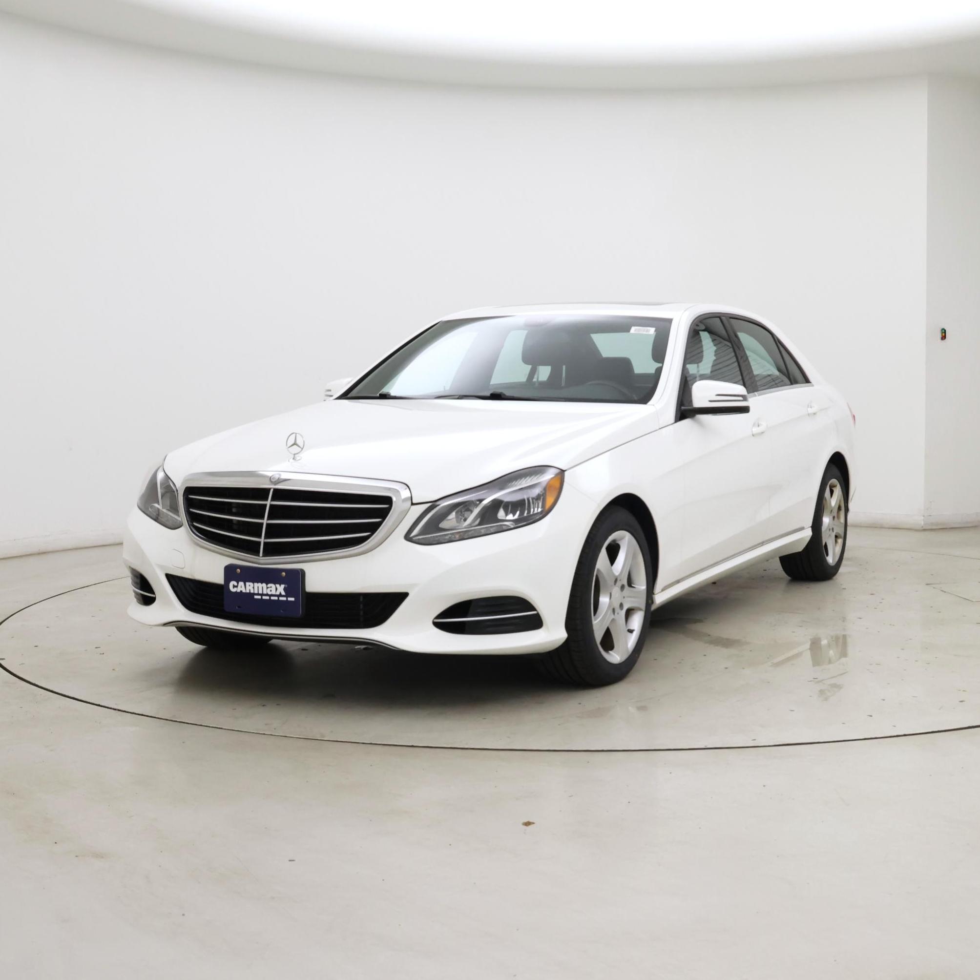 Thumbnail: 2015 Mercedes-Benz E-Class - 4