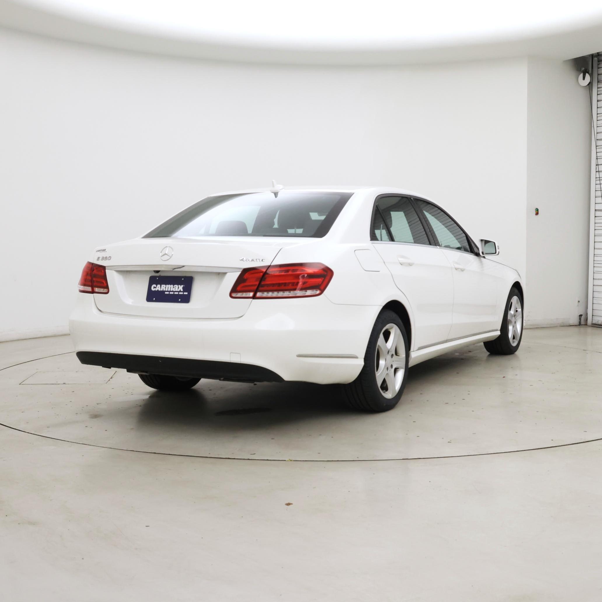 Thumbnail: 2015 Mercedes-Benz E-Class - 8