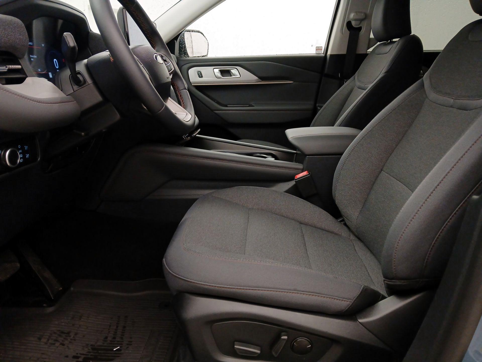 Thumbnail: 2025 Ford Explorer - 11