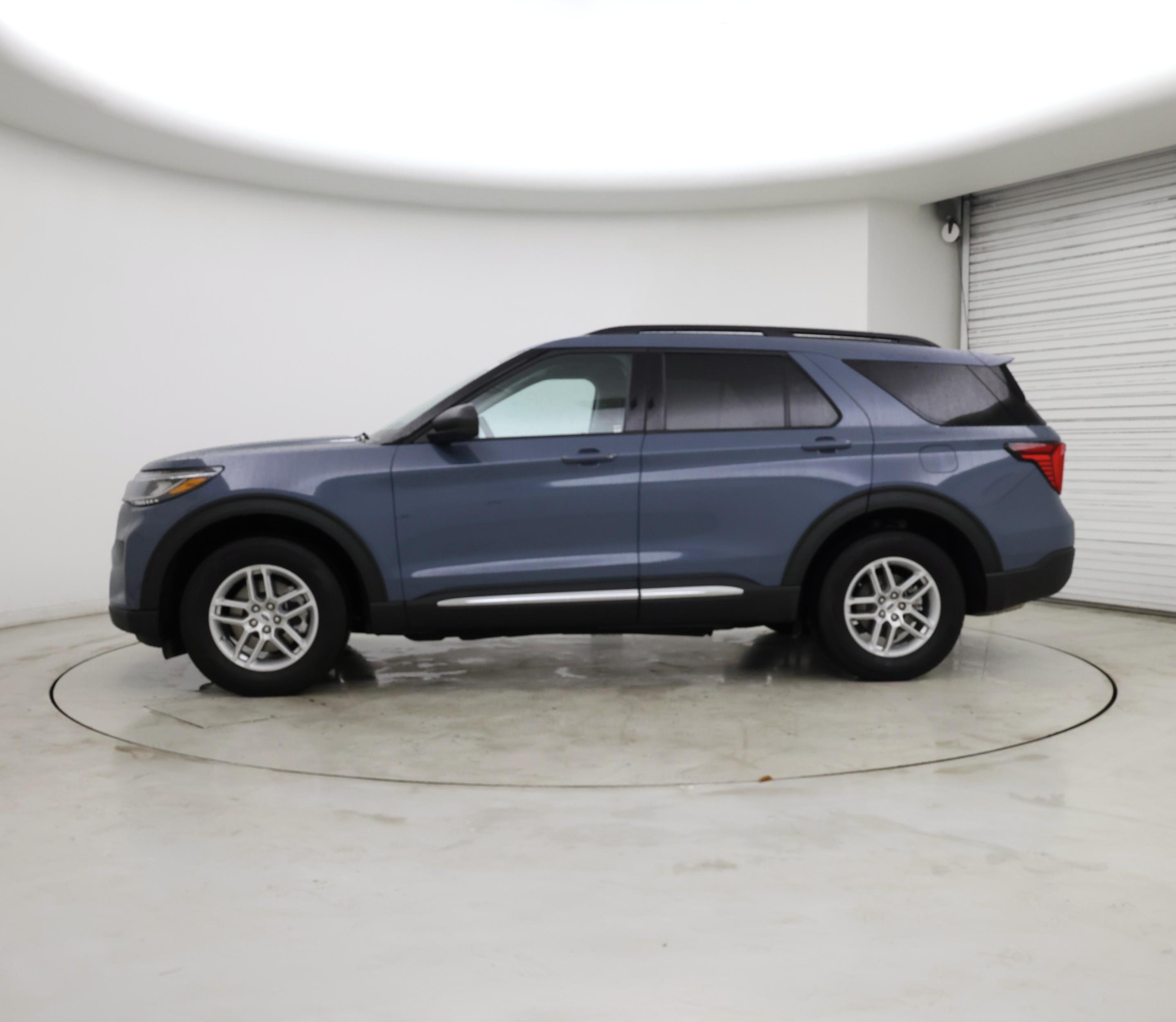 Thumbnail: 2025 Ford Explorer - 3