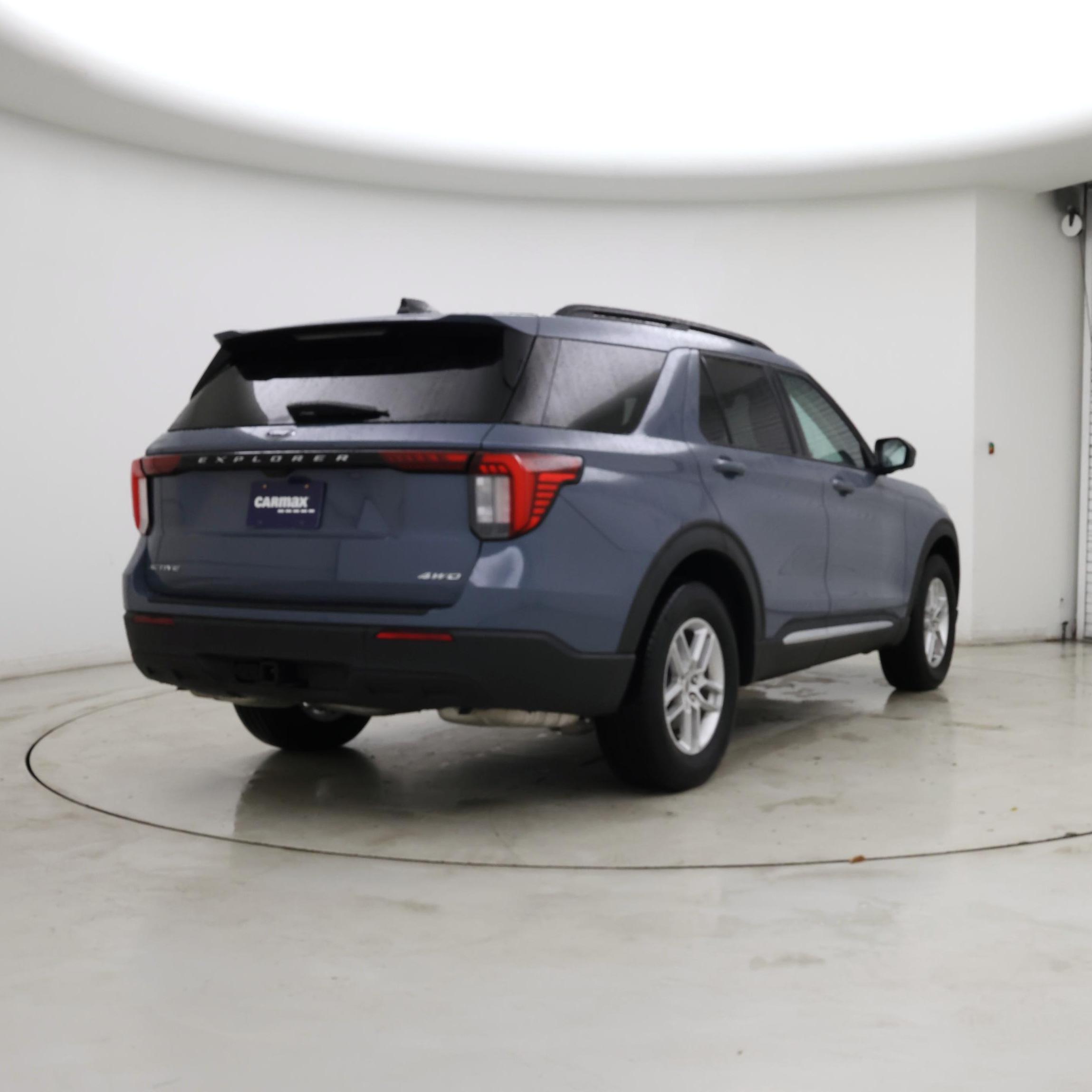 Thumbnail: 2025 Ford Explorer - 8