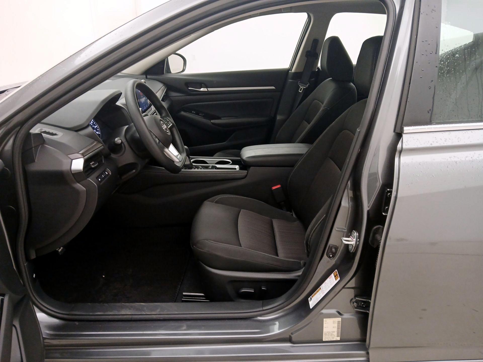 Thumbnail: 2023 Nissan Altima - 11