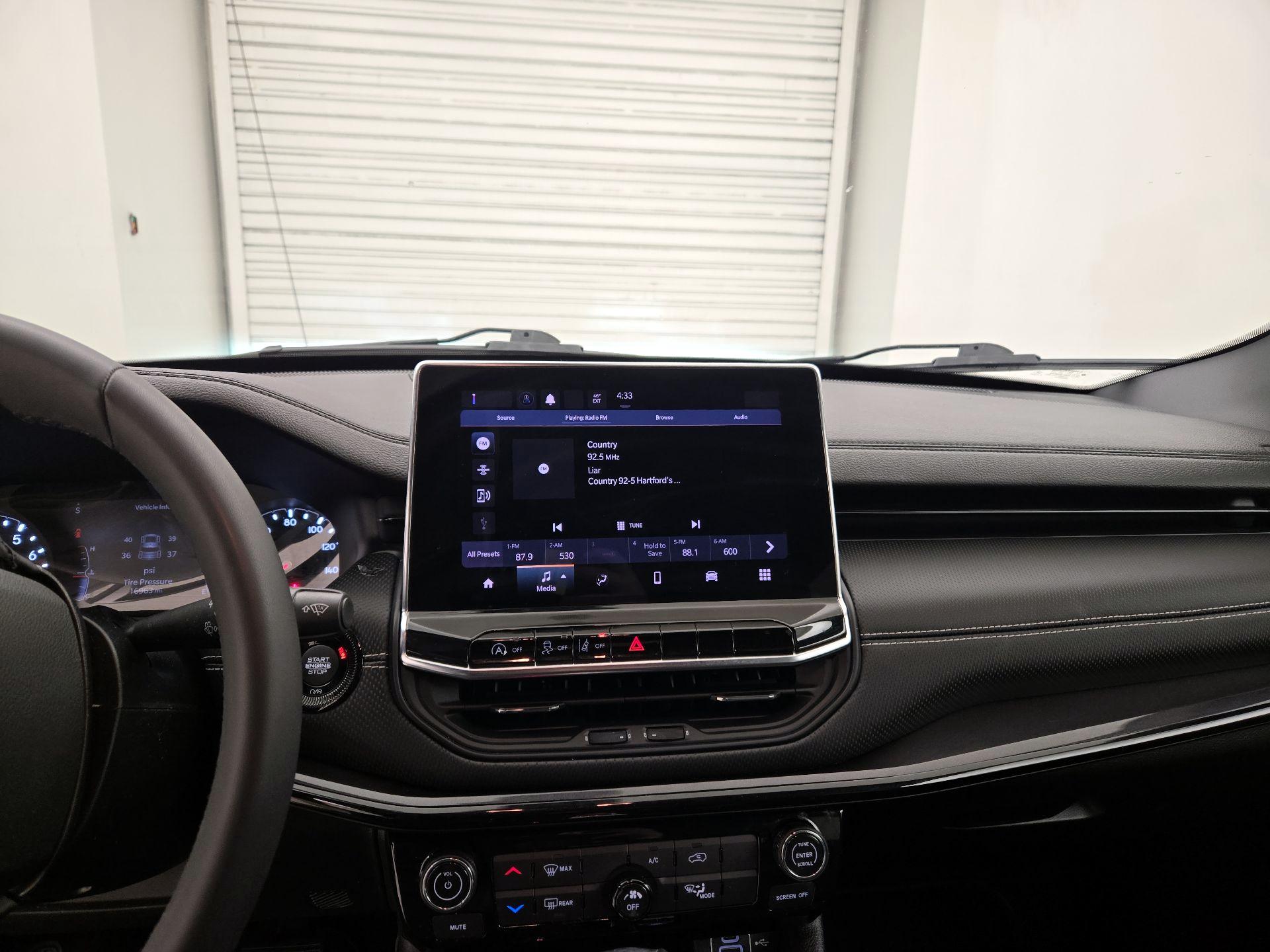 Thumbnail: 2022 Jeep Compass - 9