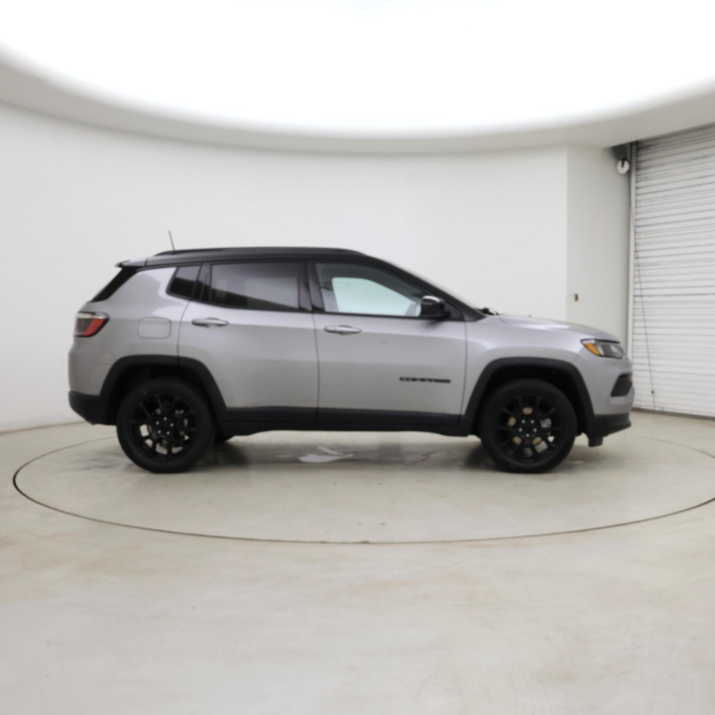 Thumbnail: 2022 Jeep Compass - 7
