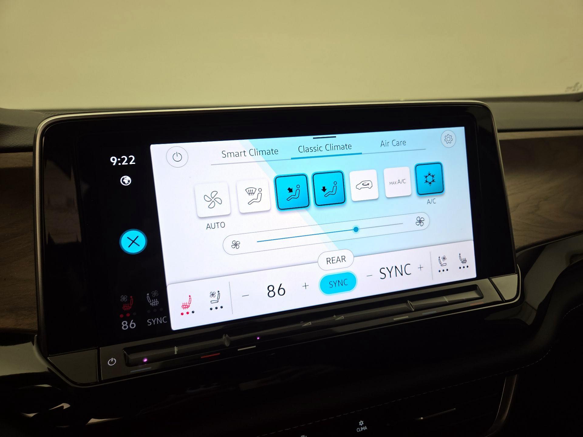 Thumbnail: 2024 Volkswagen Atlas - 16