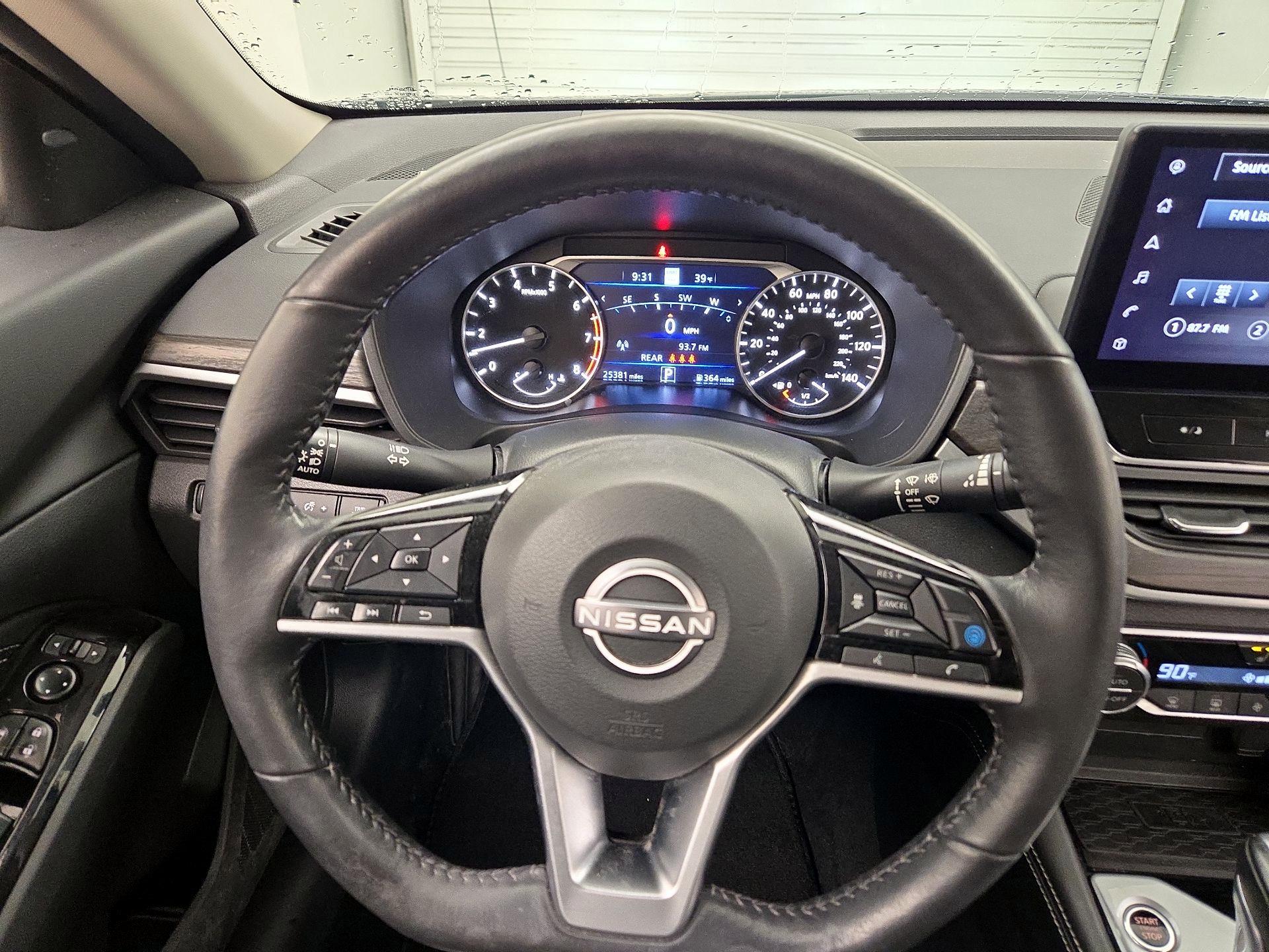 Thumbnail: 2023 Nissan Altima - 10