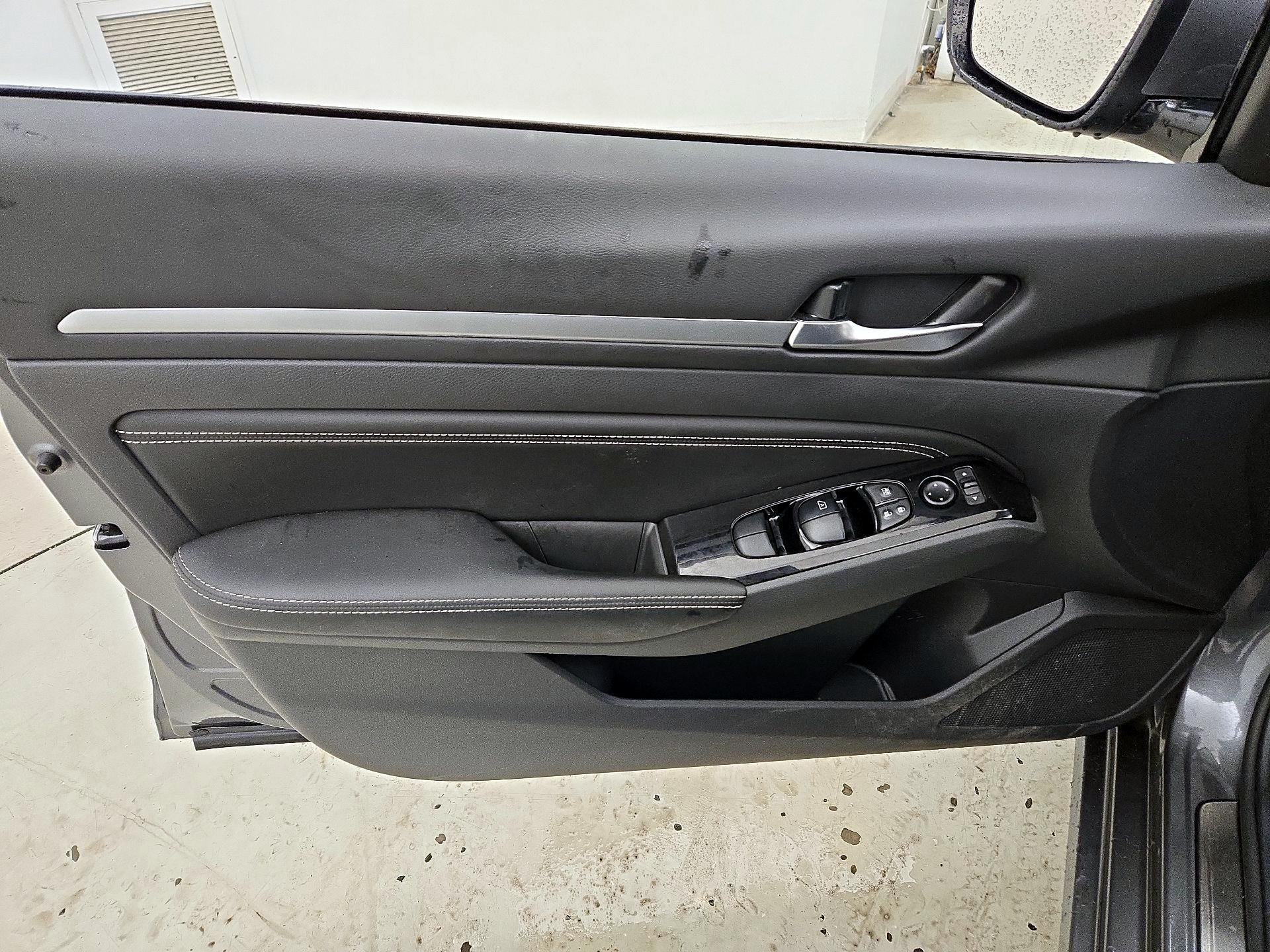 Thumbnail: 2023 Nissan Altima - 12