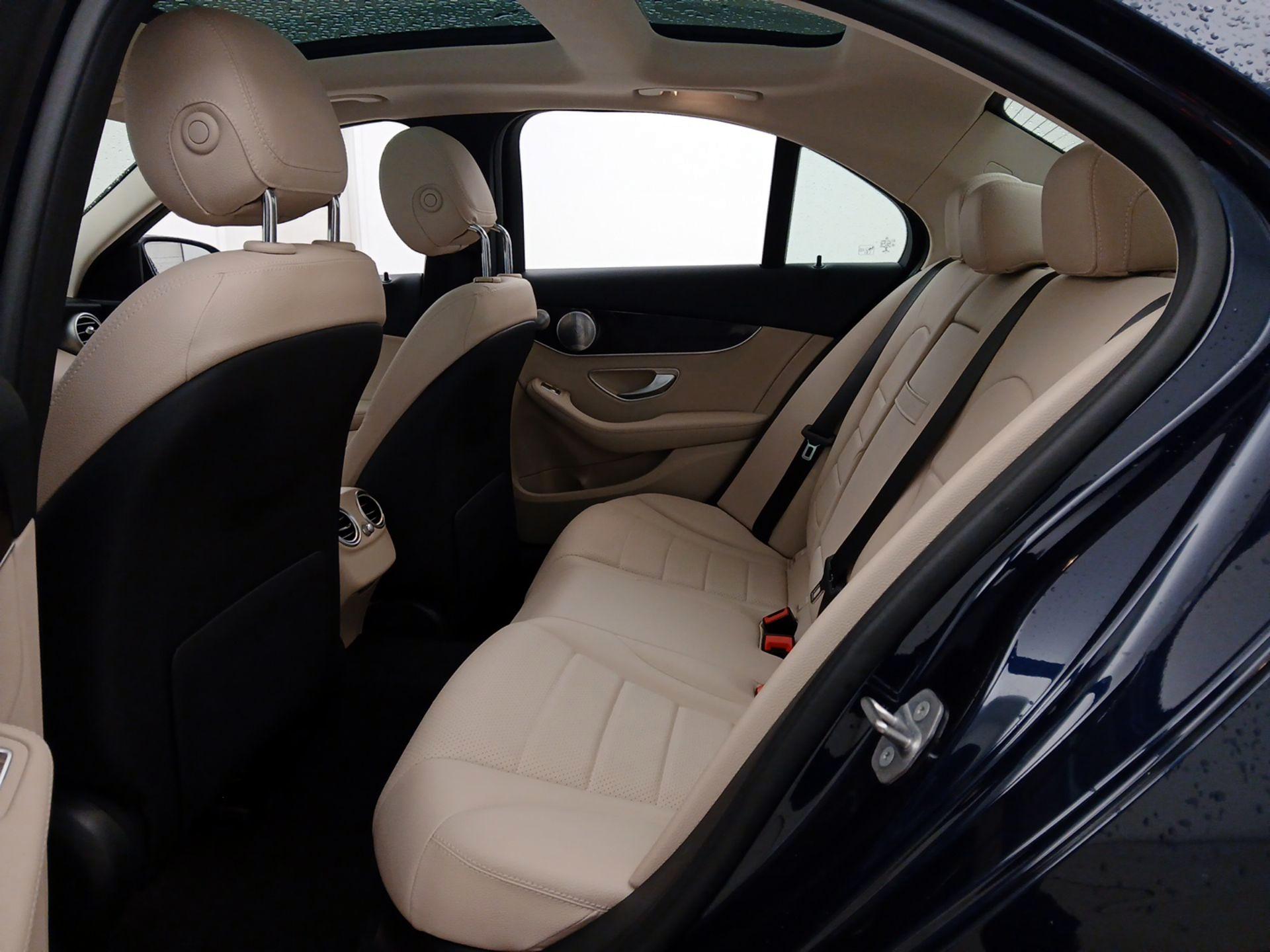 Thumbnail: 2020 Mercedes-Benz C-Class - 18