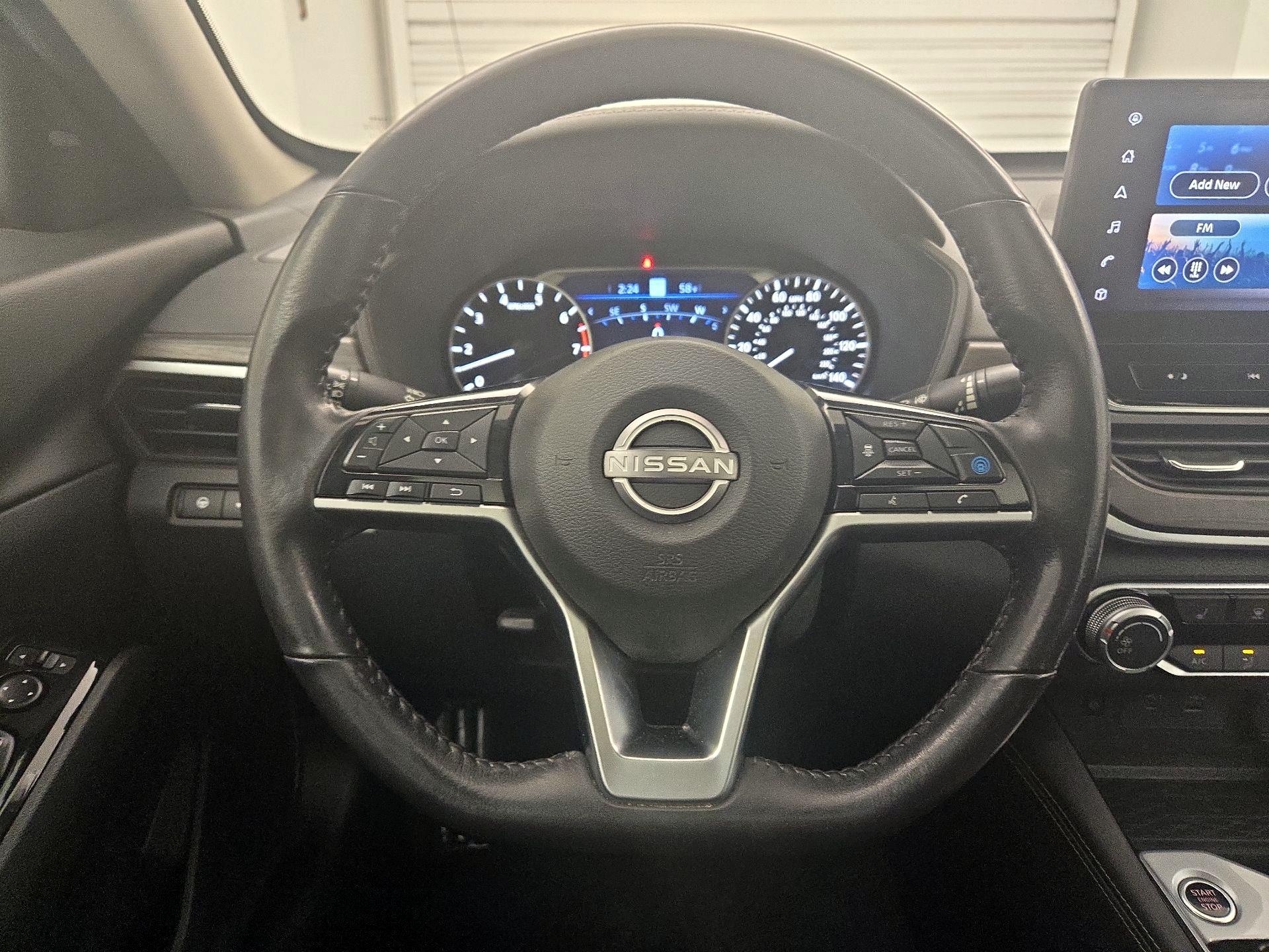 Thumbnail: 2023 Nissan Altima - 10