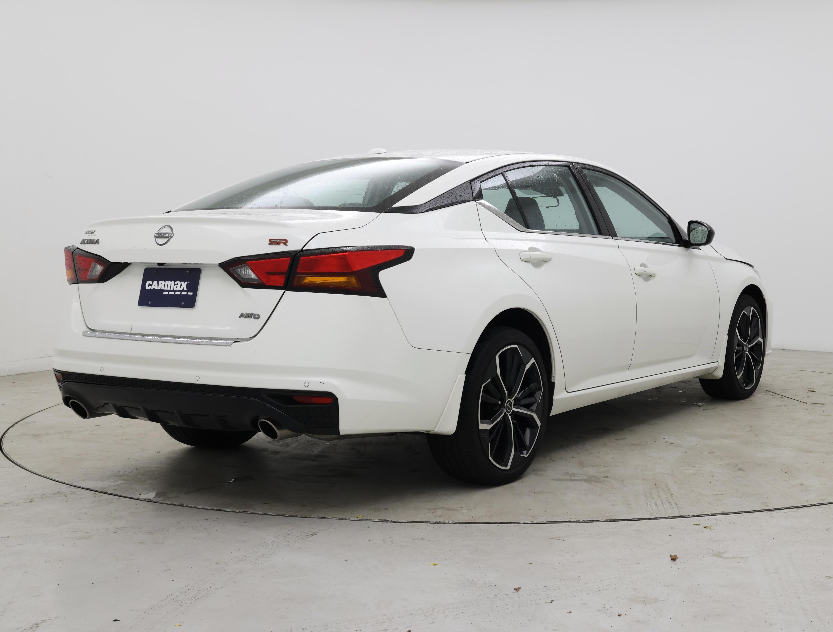 Thumbnail: 2023 Nissan Altima - 8