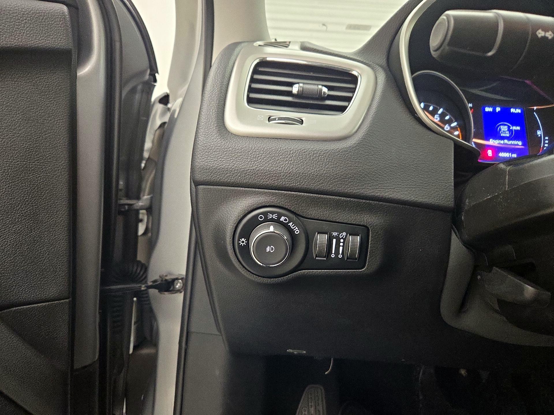 Thumbnail: 2020 Jeep Compass - 13