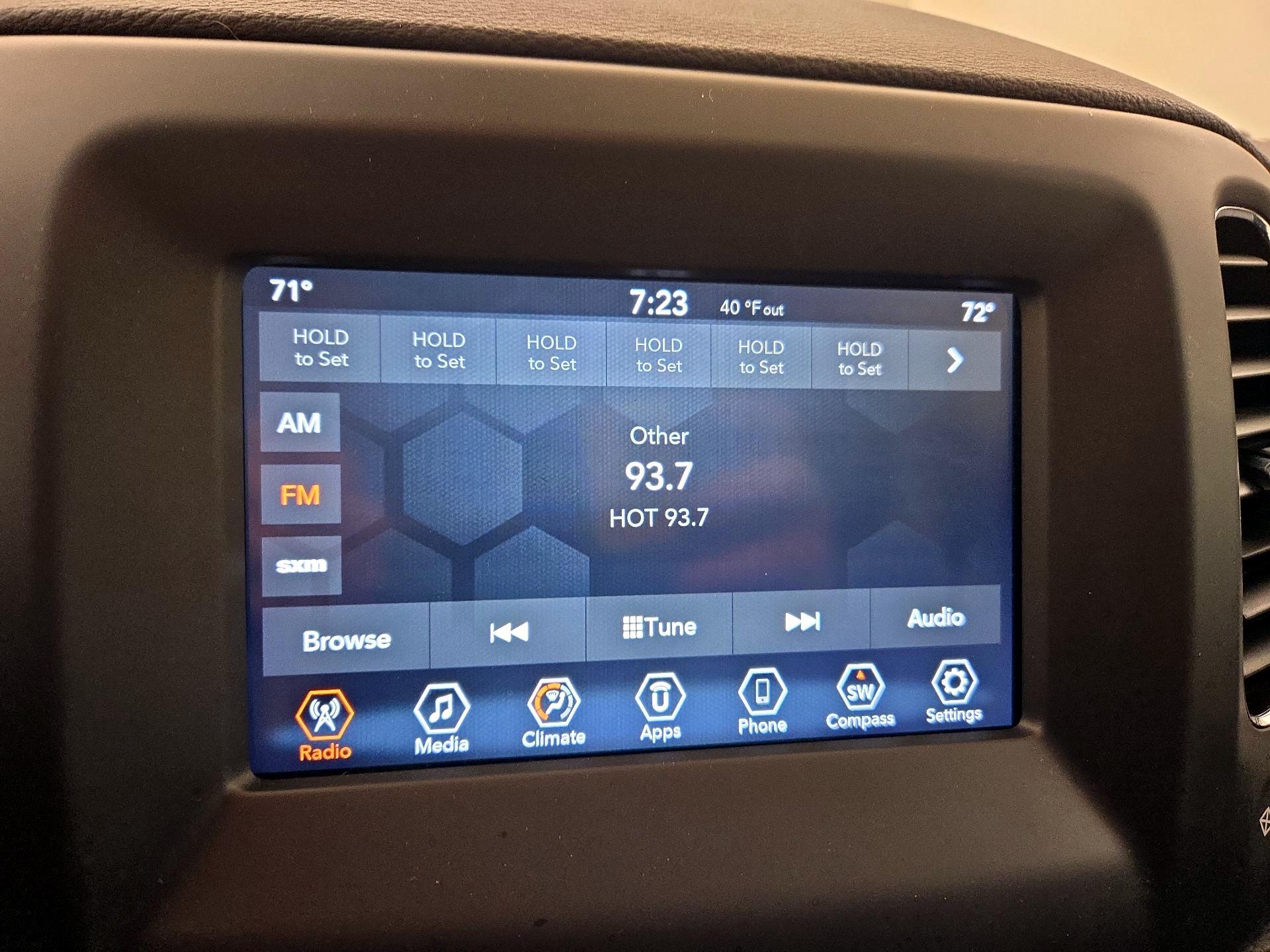 Thumbnail: 2020 Jeep Compass - 15