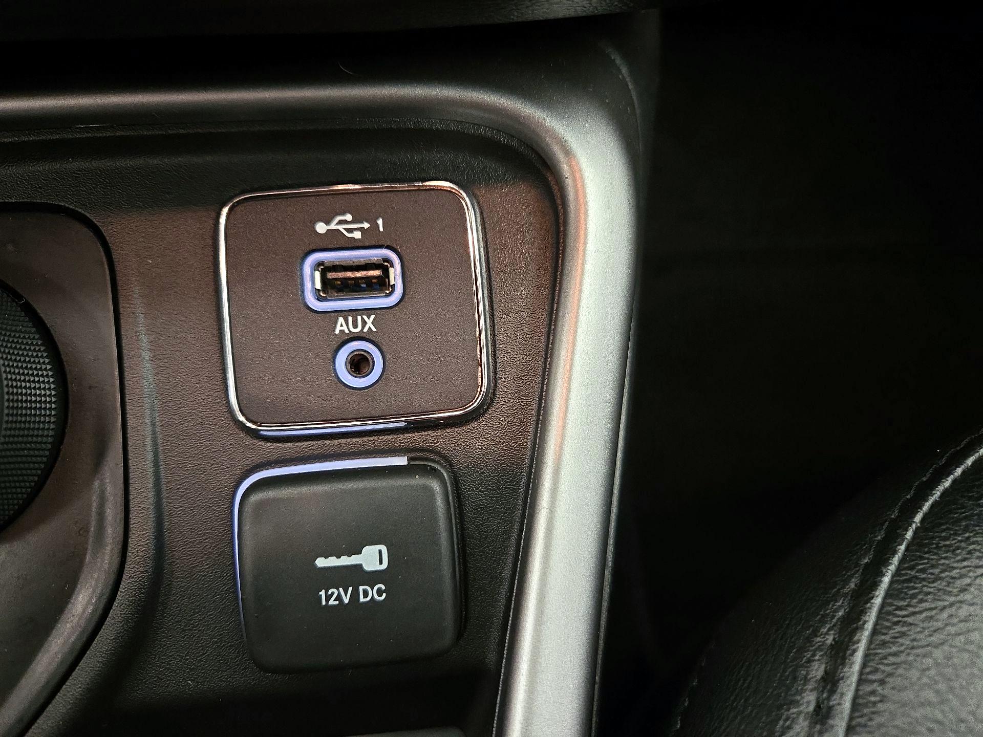 Thumbnail: 2020 Jeep Compass - 18