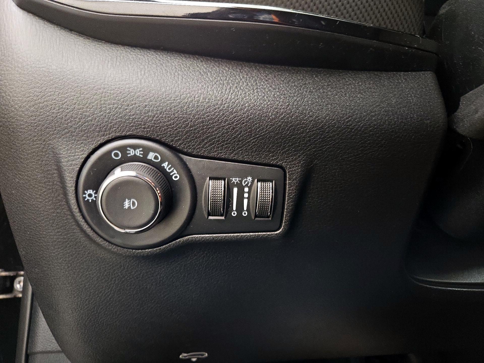 Thumbnail: 2024 Jeep Compass - 13
