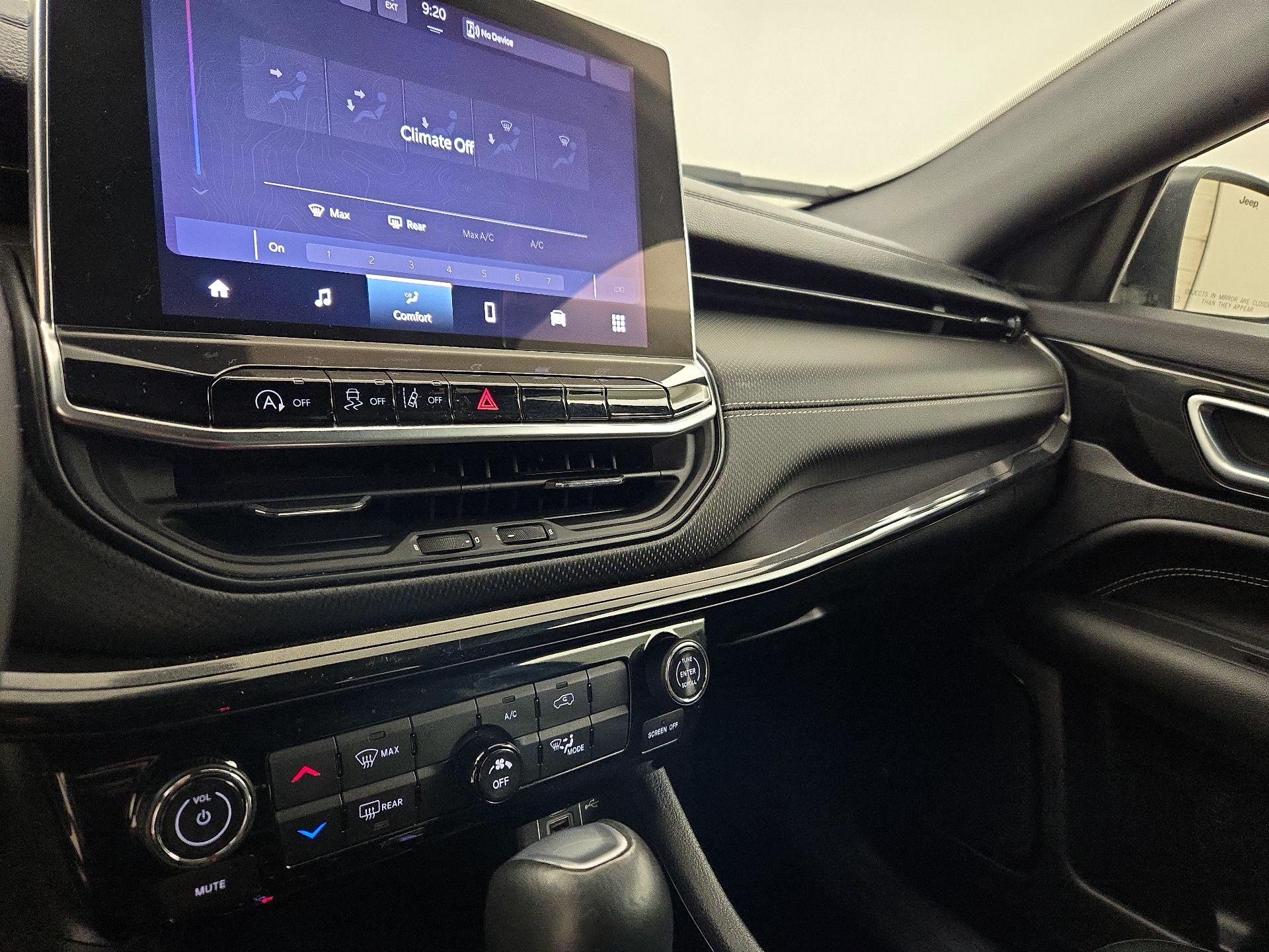 Thumbnail: 2024 Jeep Compass - 16