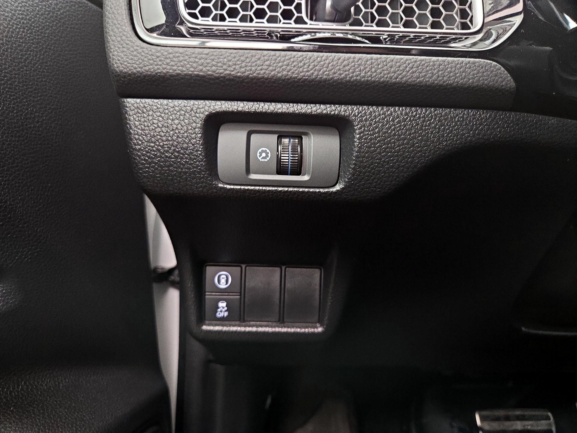 Thumbnail: 2023 Honda Civic - 13