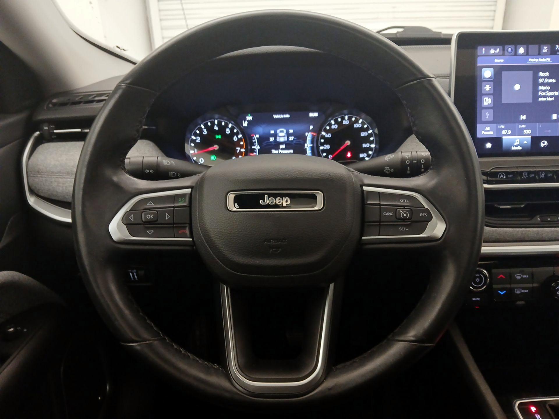 Thumbnail: 2022 Jeep Compass - 10