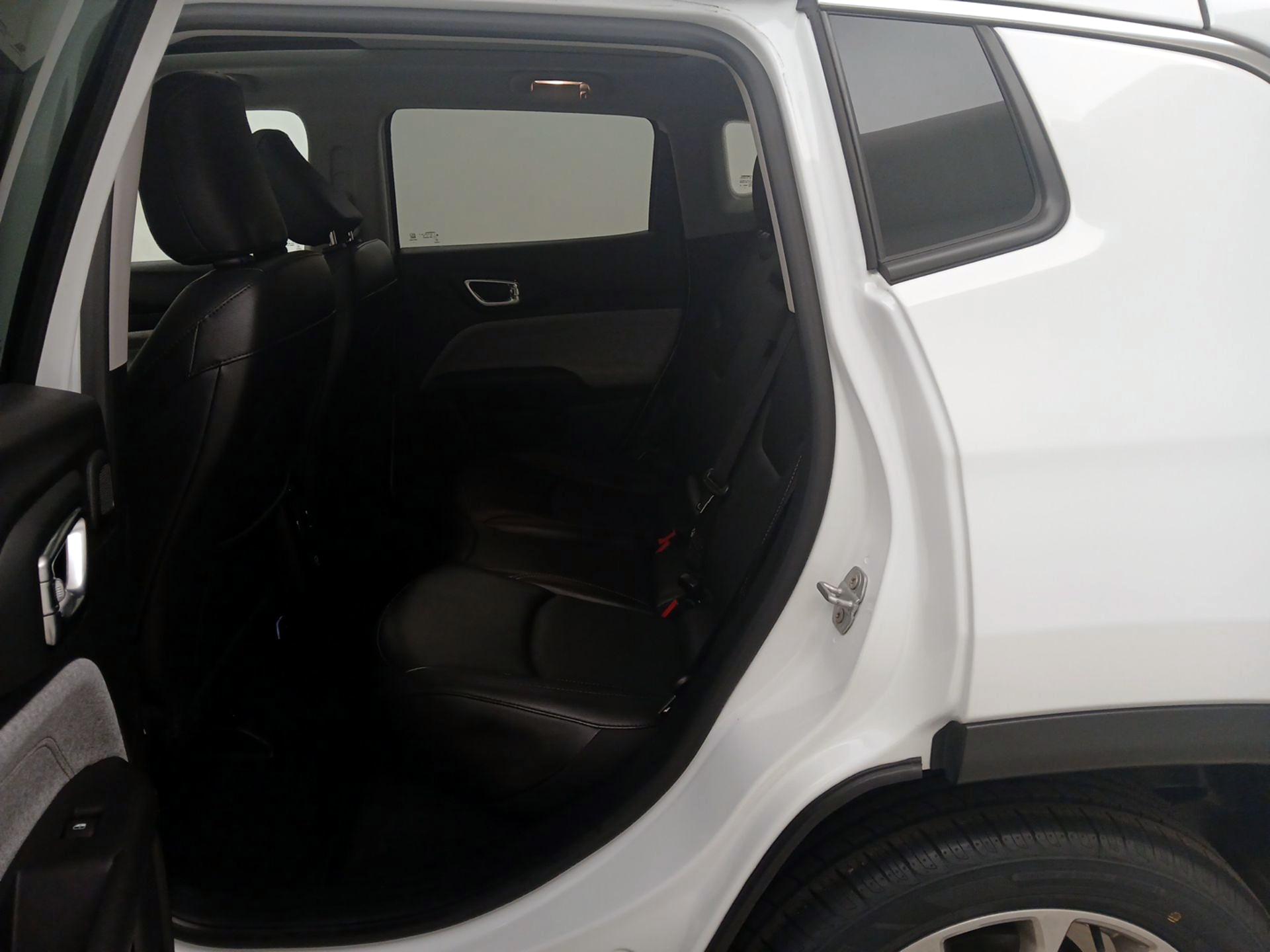 Thumbnail: 2022 Jeep Compass - 20