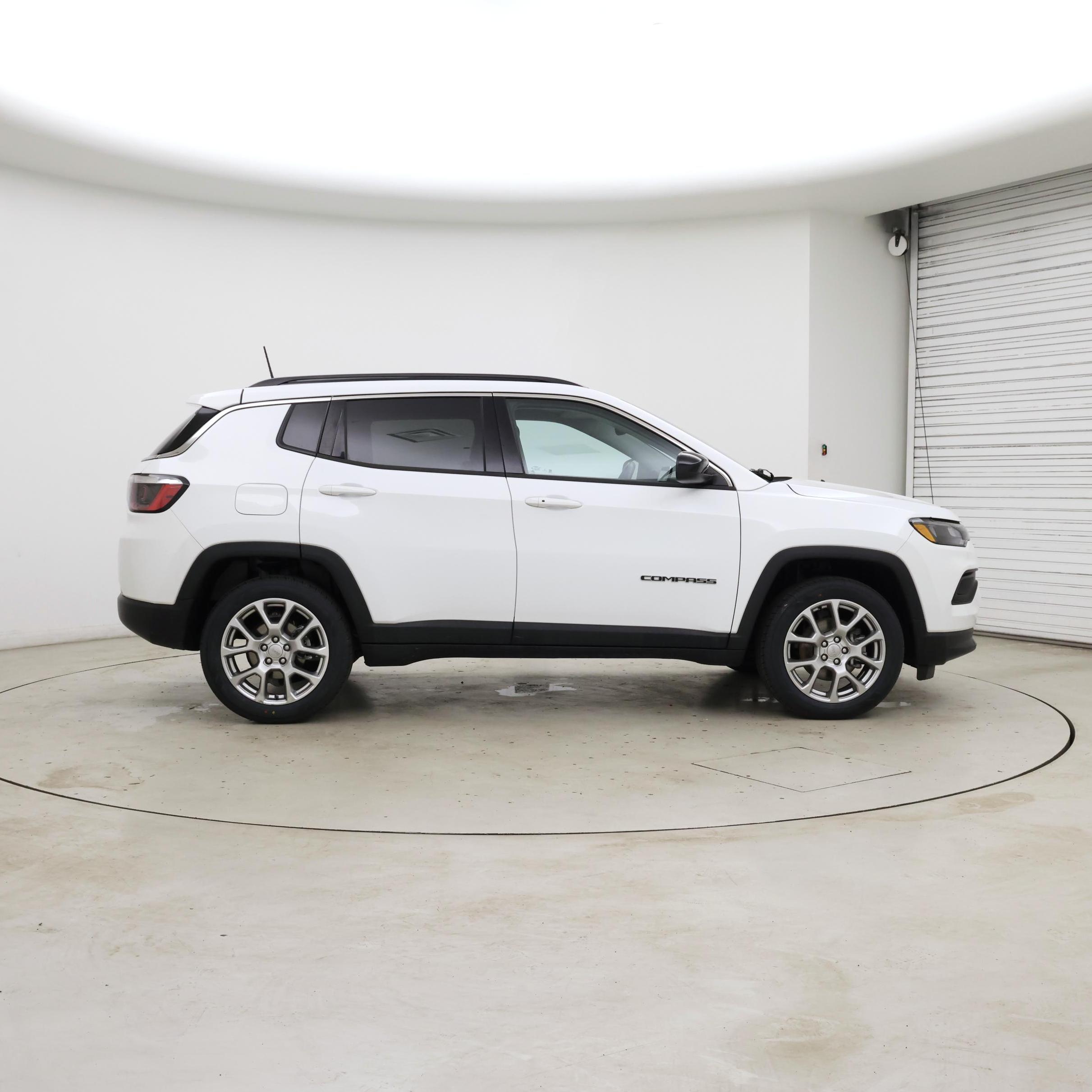 Thumbnail: 2022 Jeep Compass - 7