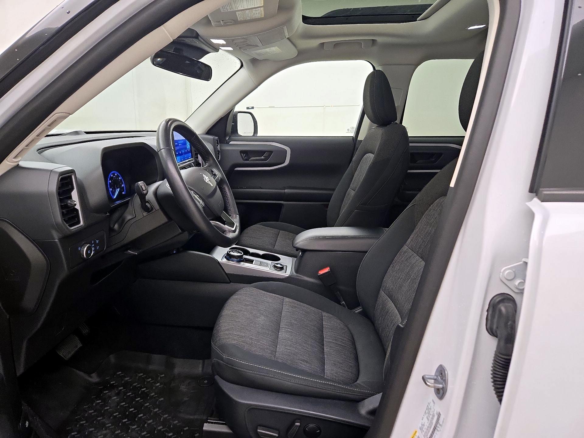 Thumbnail: 2021 Ford Bronco Sport - 11