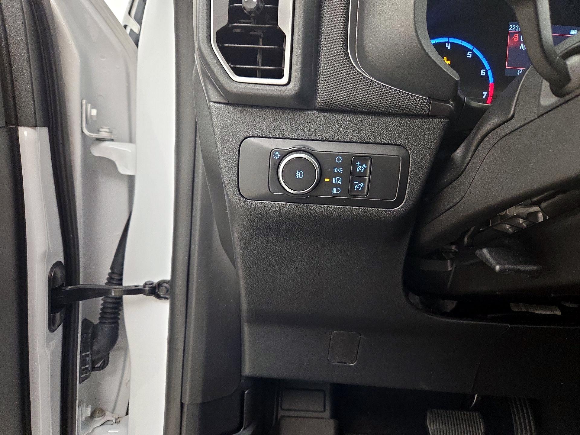 Thumbnail: 2021 Ford Bronco Sport - 13