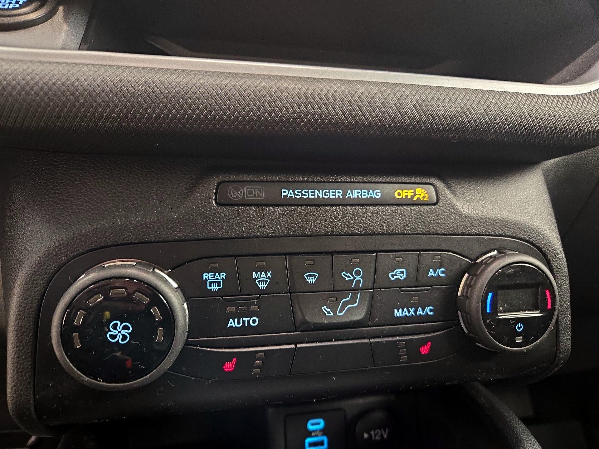 Thumbnail: 2021 Ford Bronco Sport - 16