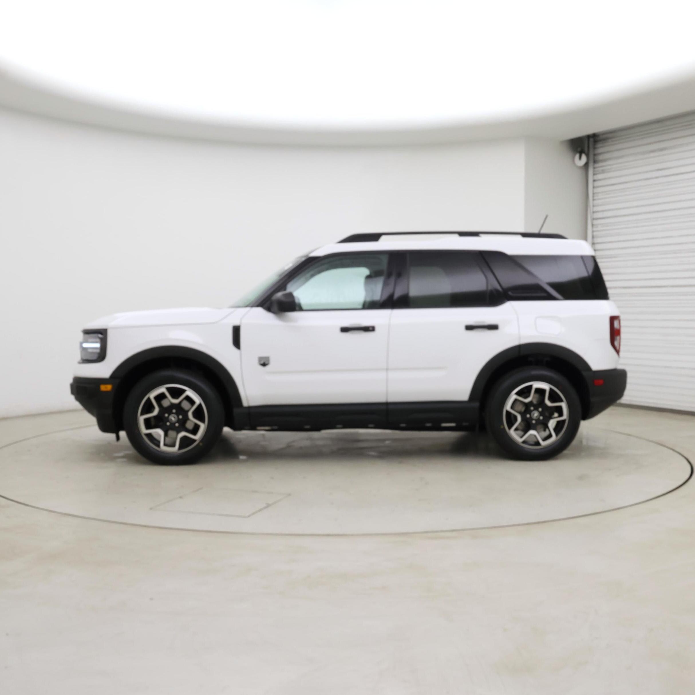 Thumbnail: 2021 Ford Bronco Sport - 3