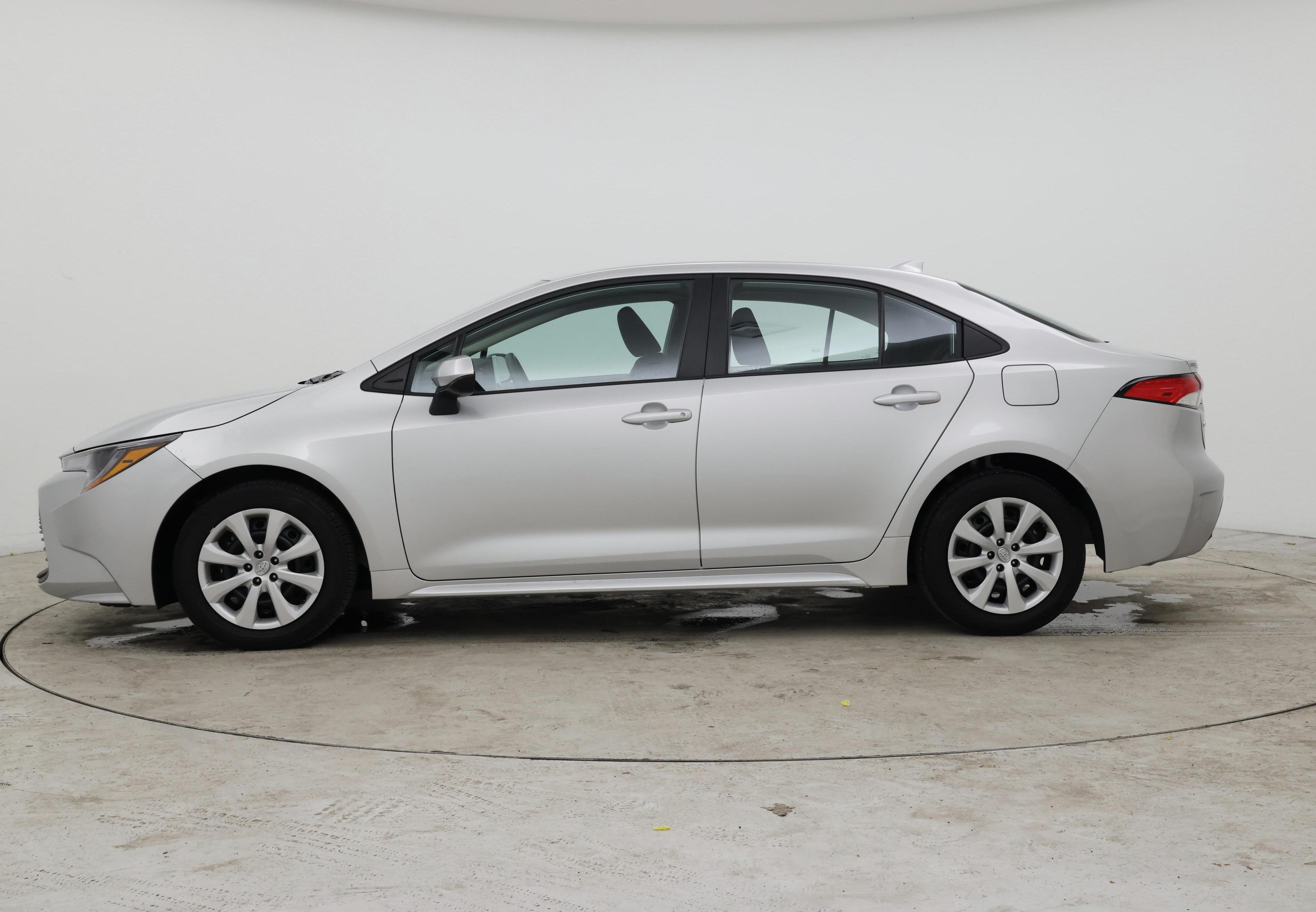 Thumbnail: 2023 Toyota Corolla - 3