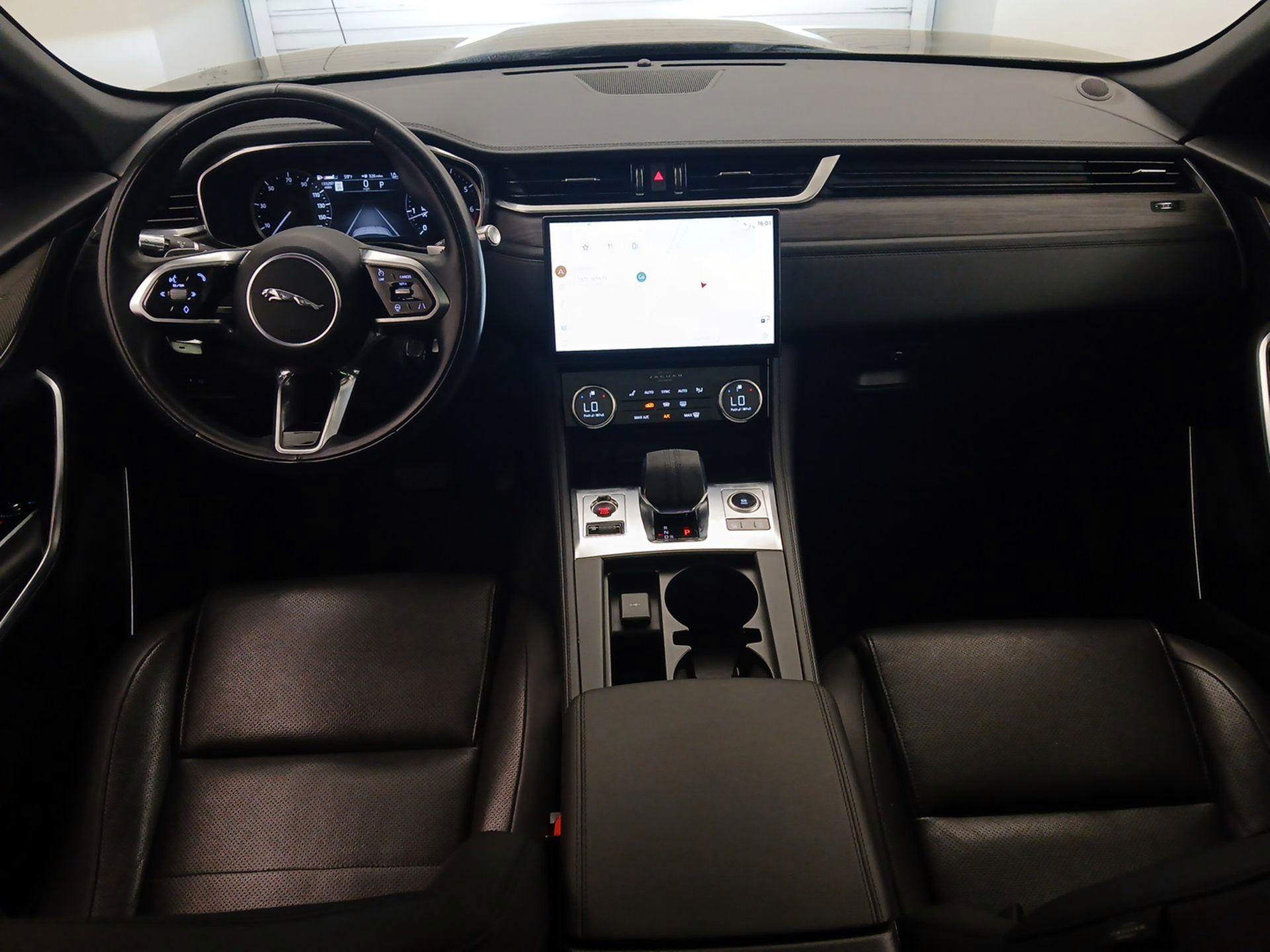 Thumbnail: 2022 Jaguar F-Pace - 9