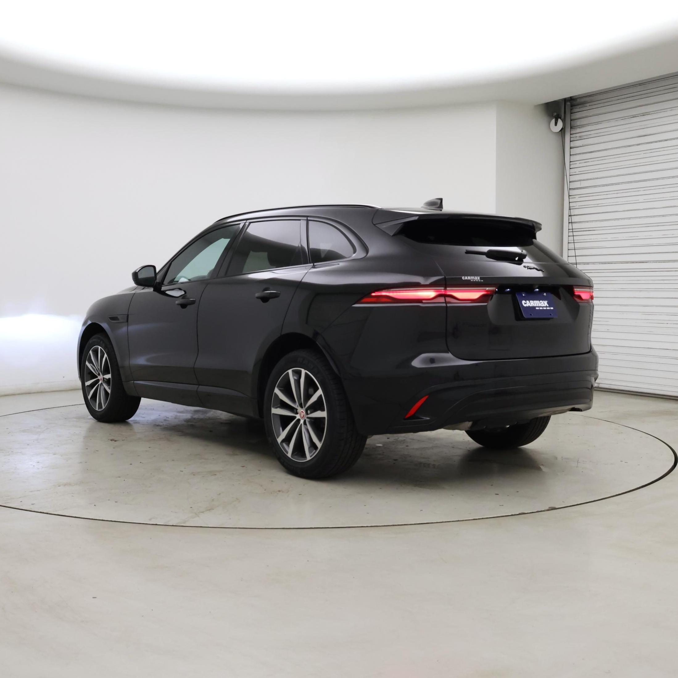 Thumbnail: 2022 Jaguar F-Pace - 2