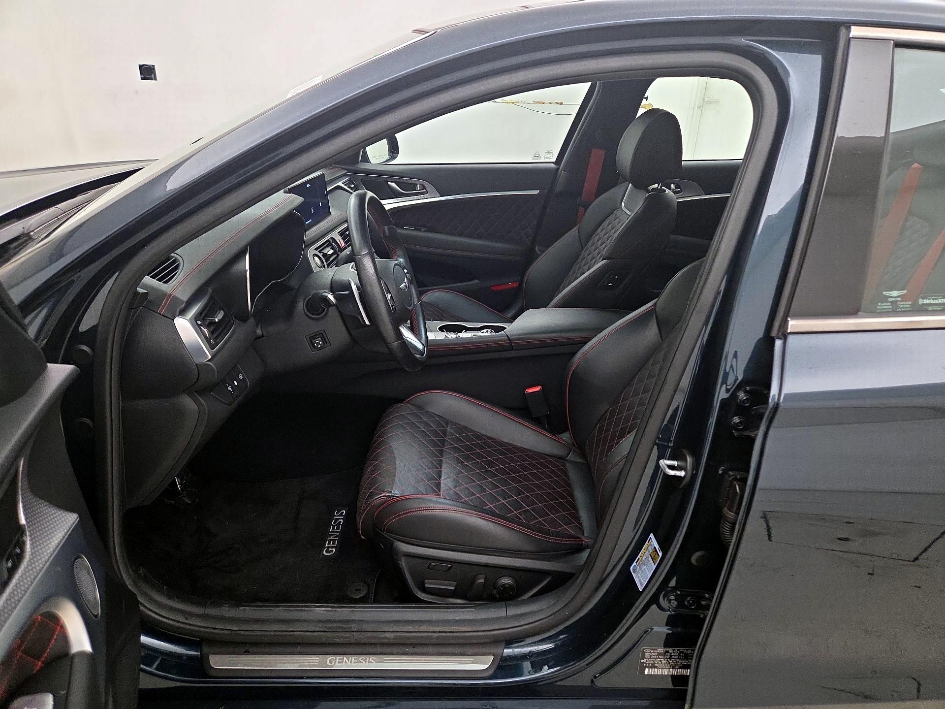 Thumbnail: 2023 Genesis G70 - 11