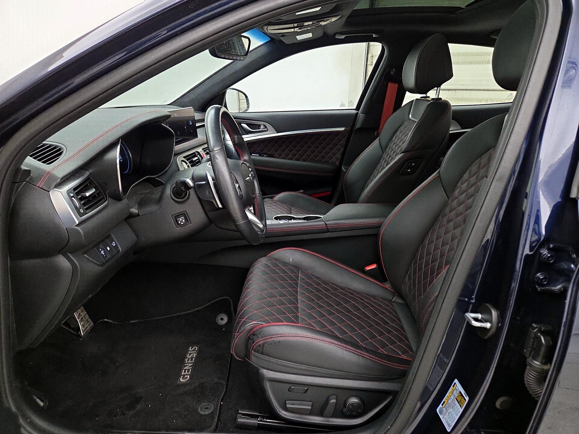 Thumbnail: 2023 Genesis G70 - 11