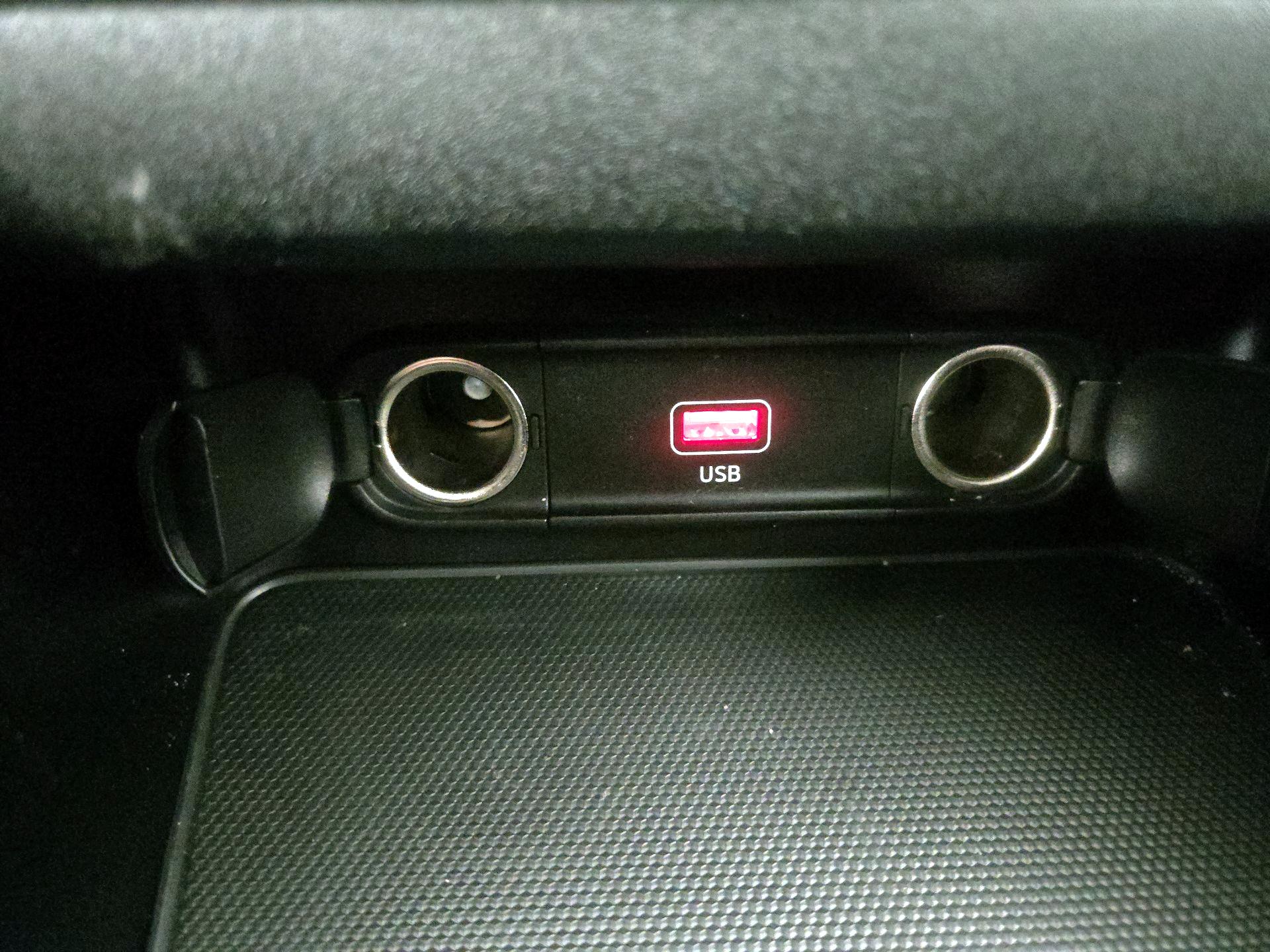 Thumbnail: 2023 Kia Forte - 18