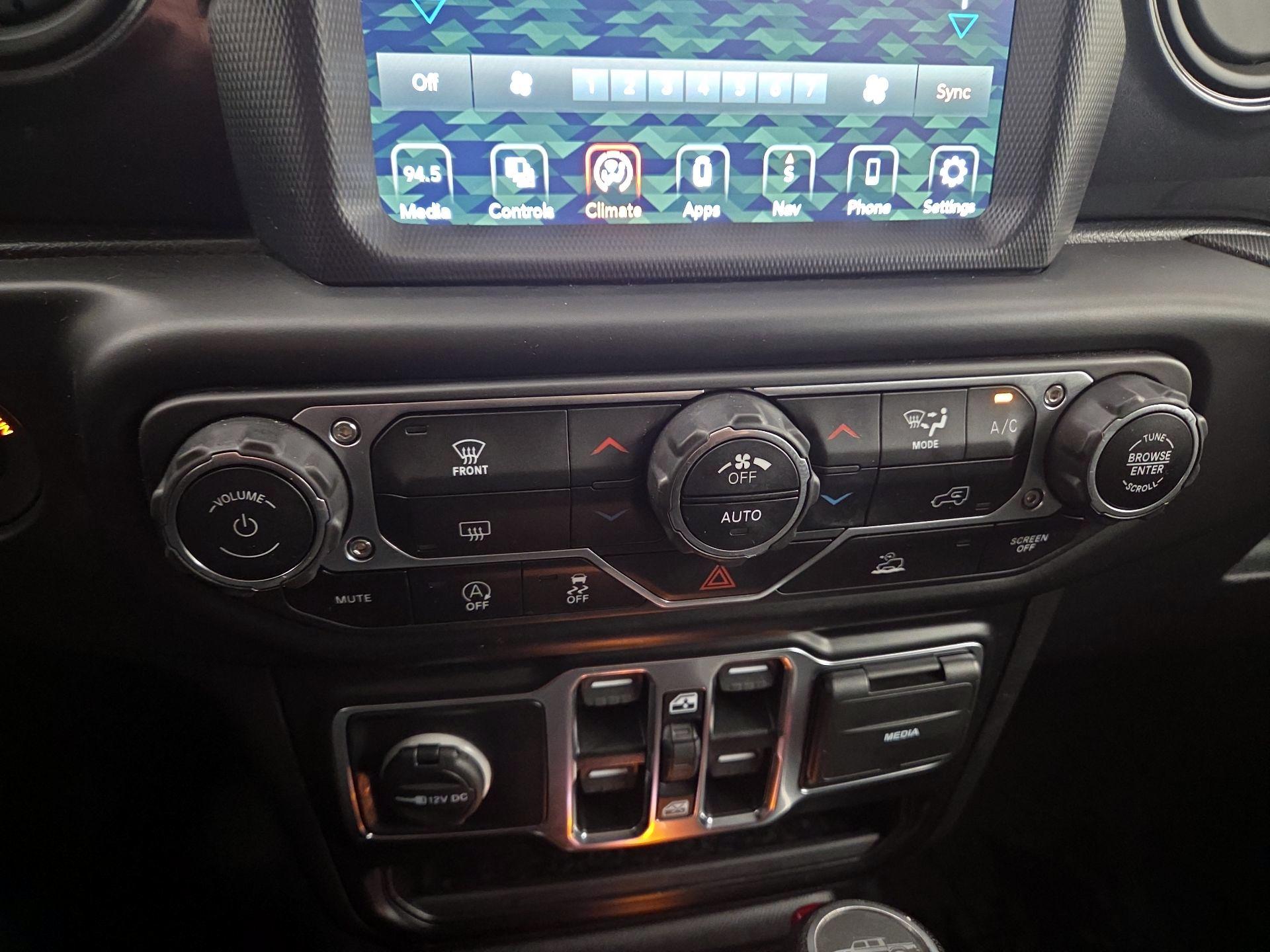 Thumbnail: 2022 Jeep Gladiator - 17