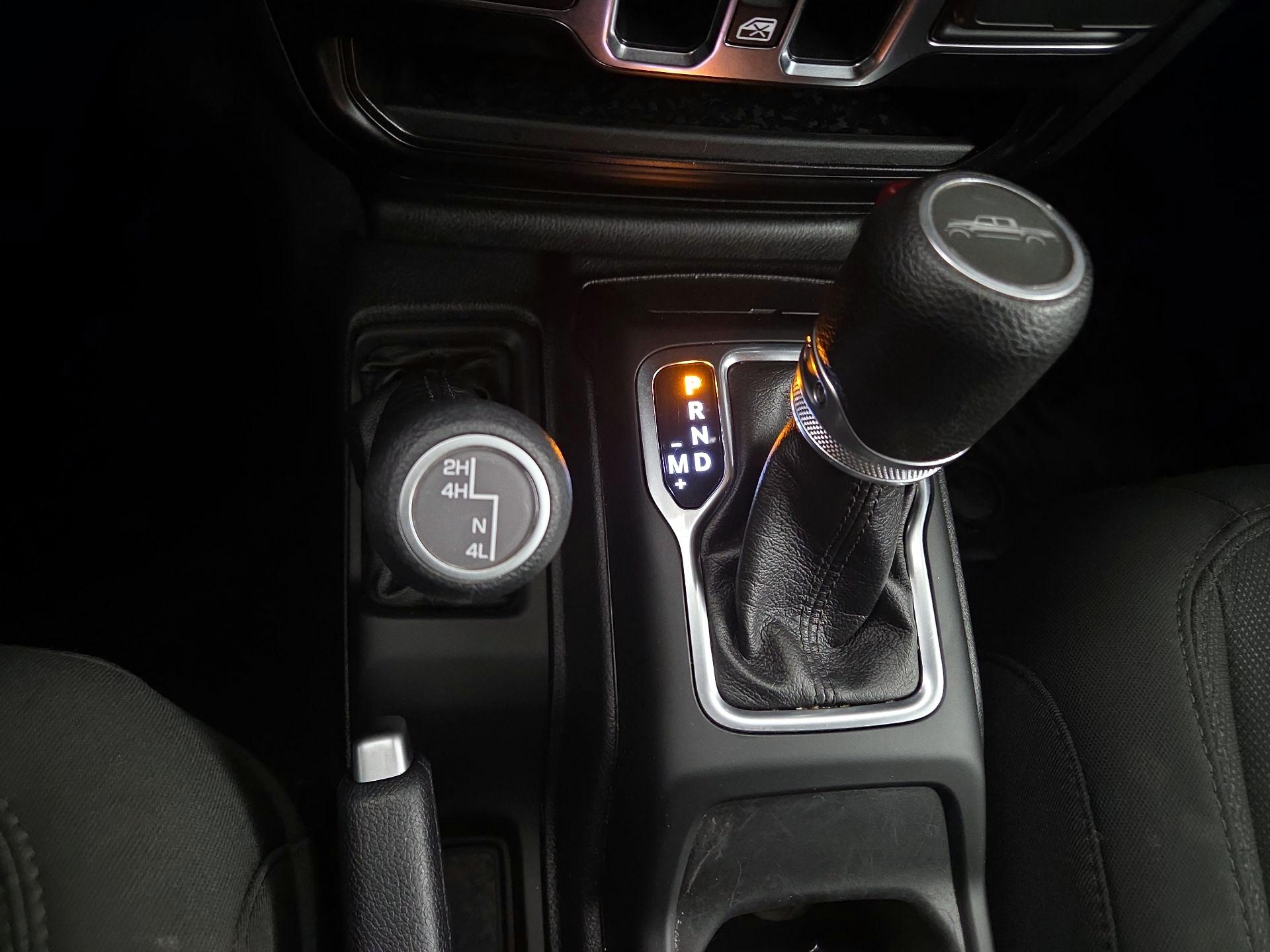 Thumbnail: 2022 Jeep Gladiator - 18