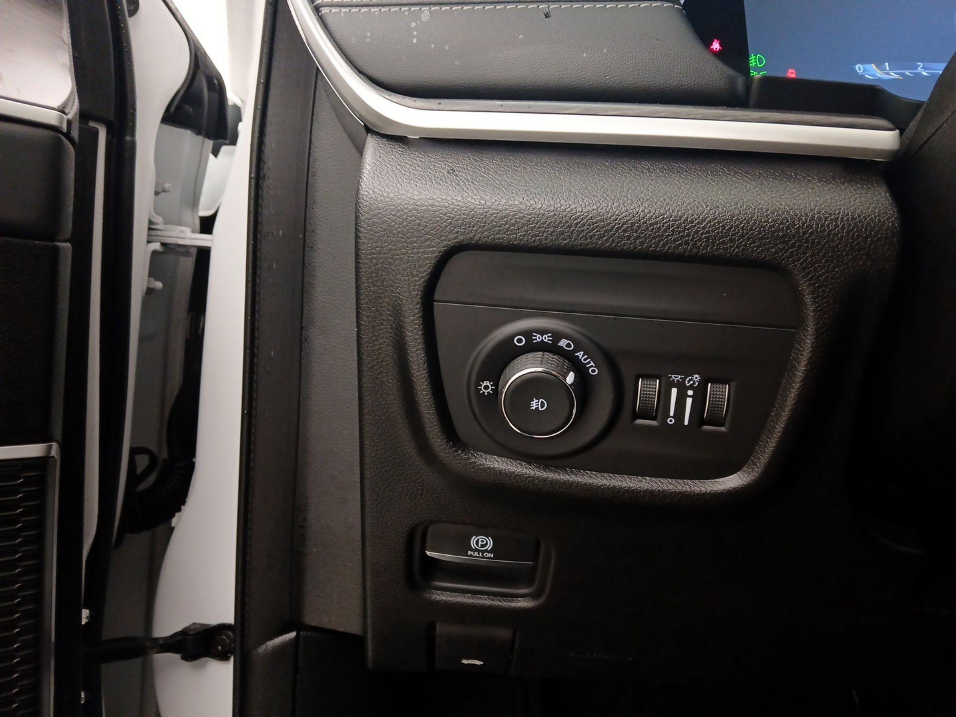 Thumbnail: 2021 Jeep Grand Cherokee L - 13