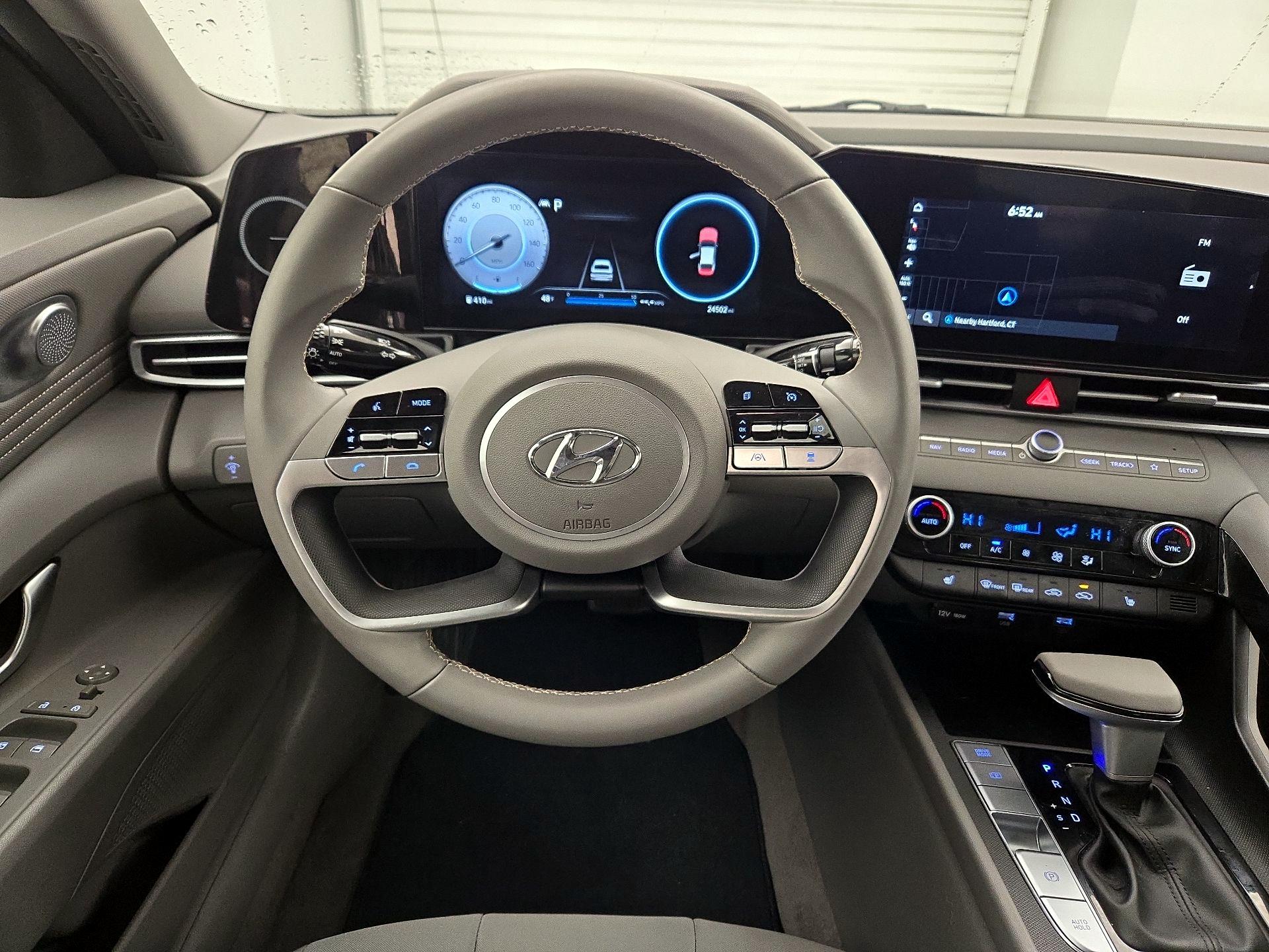 Thumbnail: 2023 Hyundai Elantra - 10