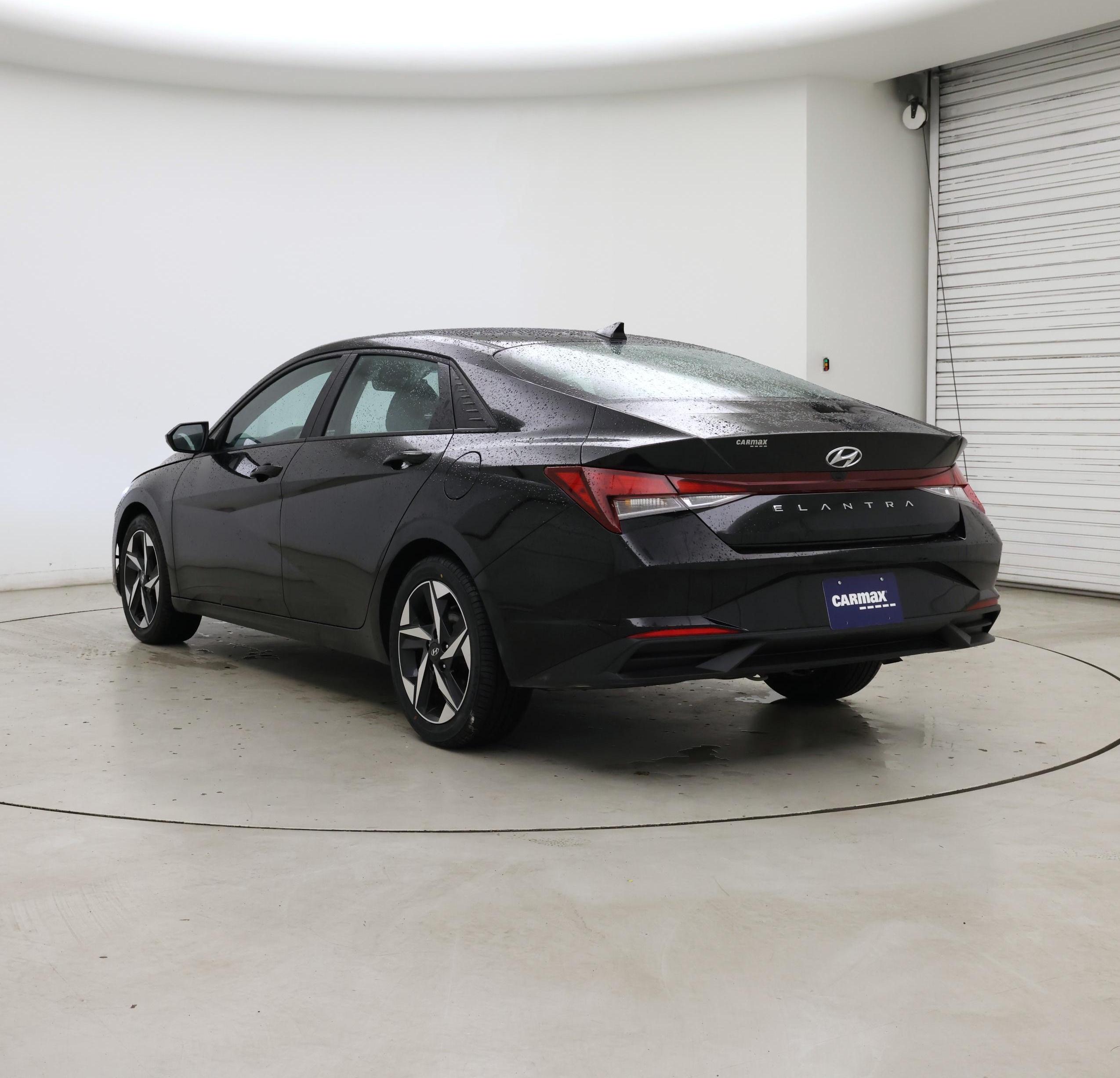 Thumbnail: 2023 Hyundai Elantra - 2