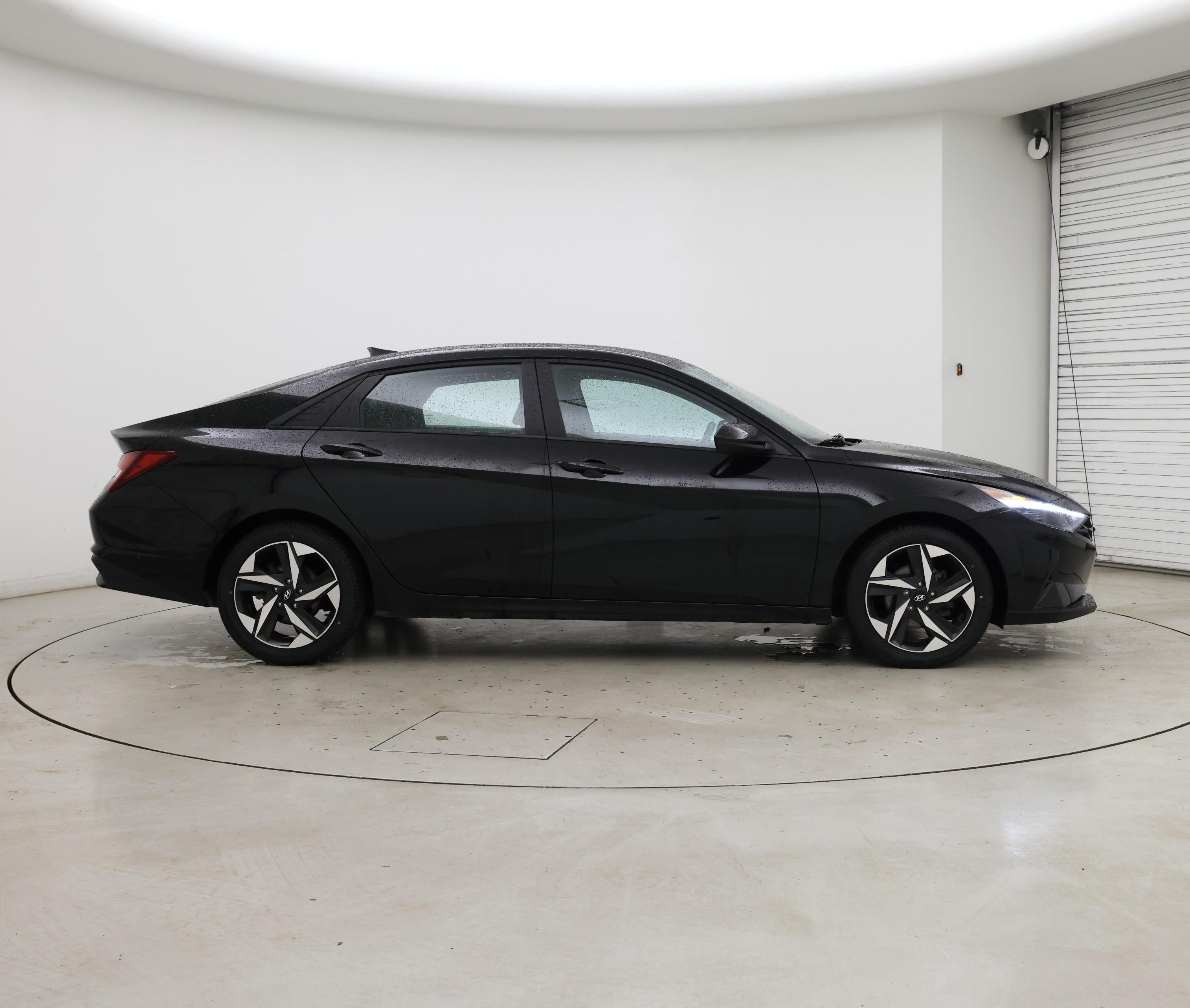 Thumbnail: 2023 Hyundai Elantra - 7