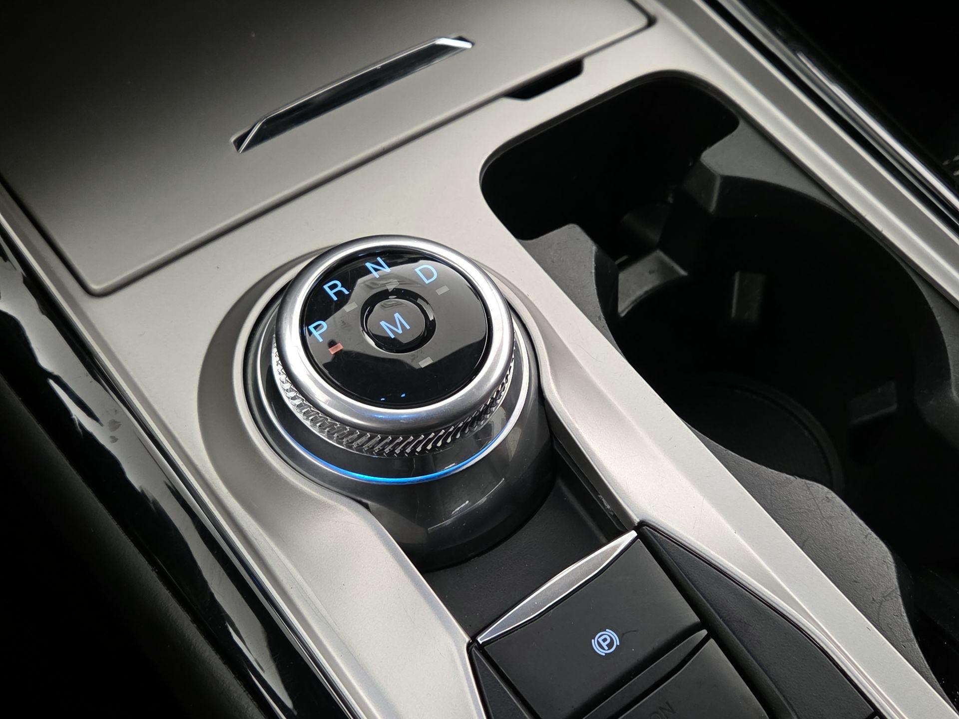 Thumbnail: 2022 Ford Explorer - 18