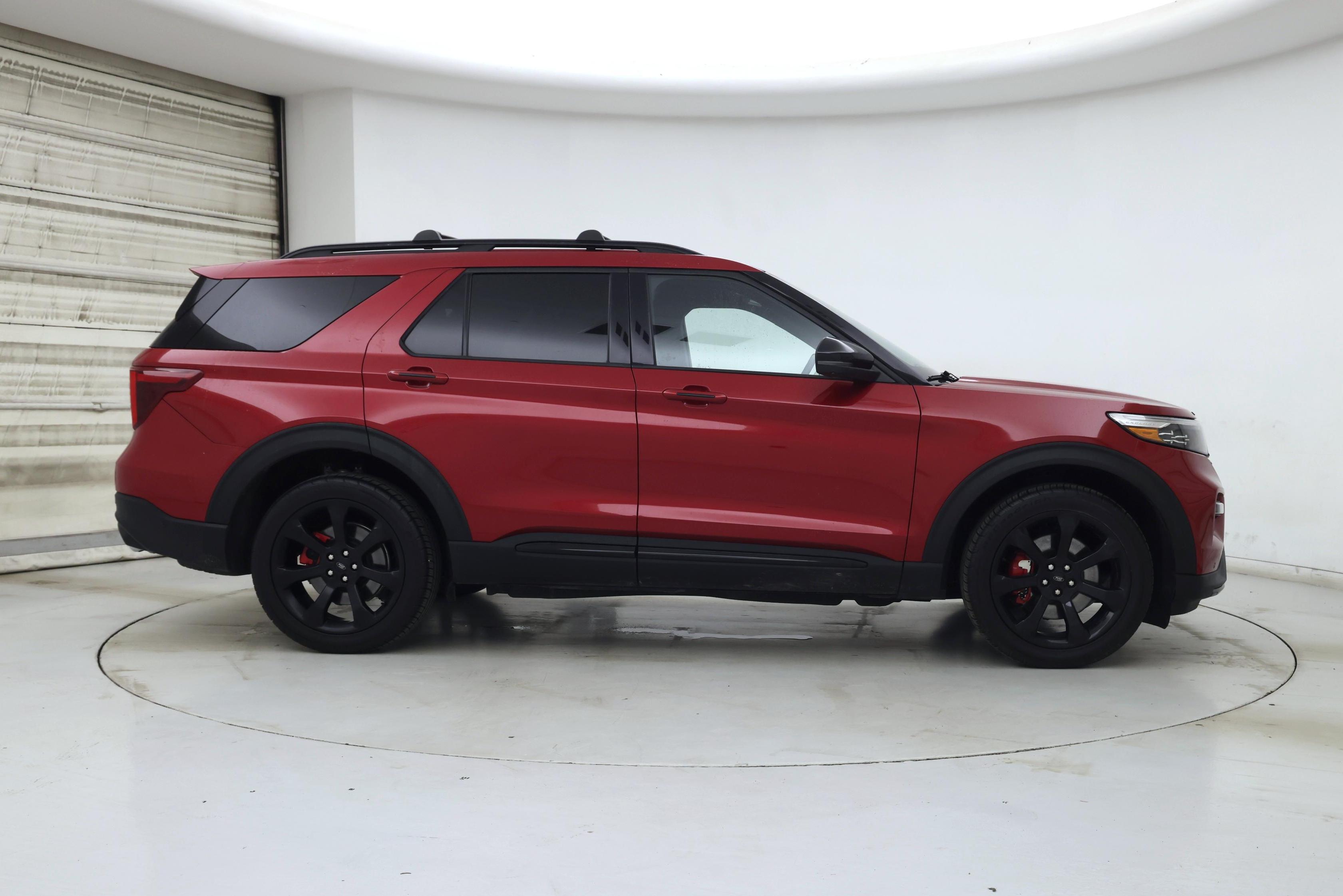 Thumbnail: 2022 Ford Explorer - 7