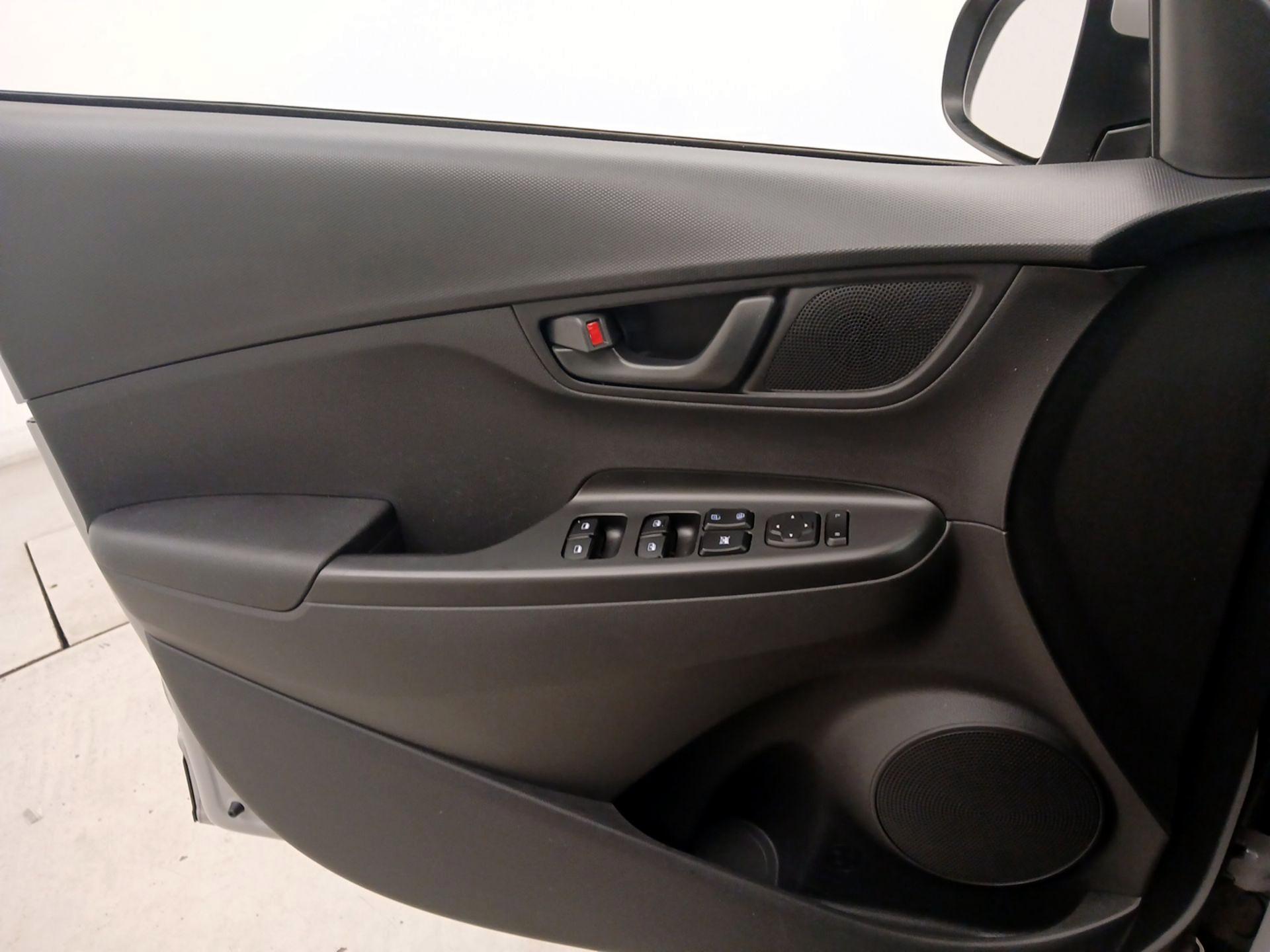 Thumbnail: 2023 Hyundai Kona - 12